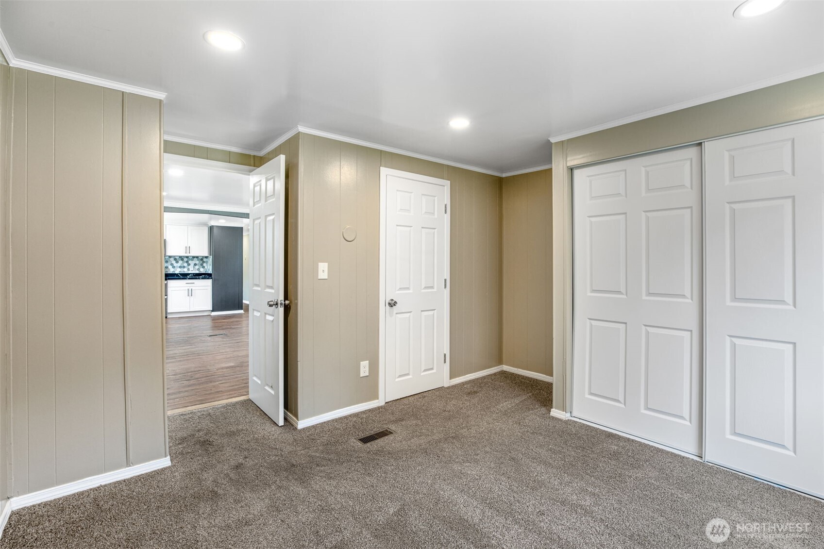 314 Avenue J 20 Property Photo 16