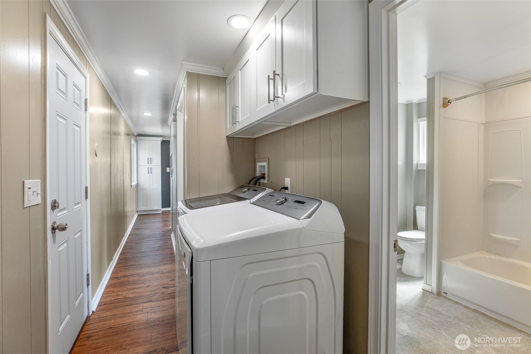 314 Avenue J 20 Property Photo 25