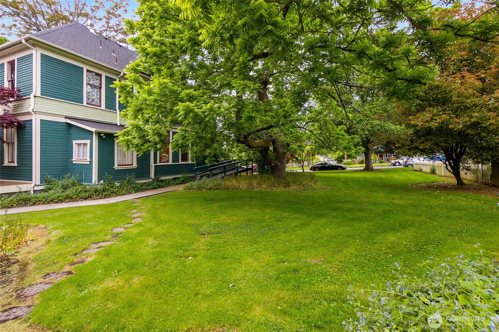 1005 Olympia Avenue Property Photo 11