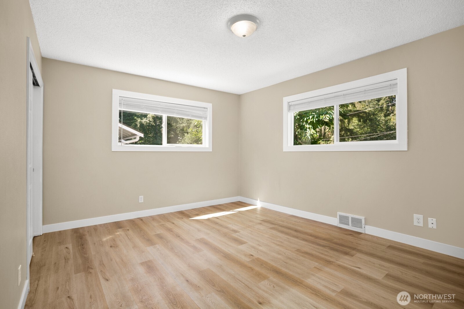 37110 5th Ave Sw Property Photo 18