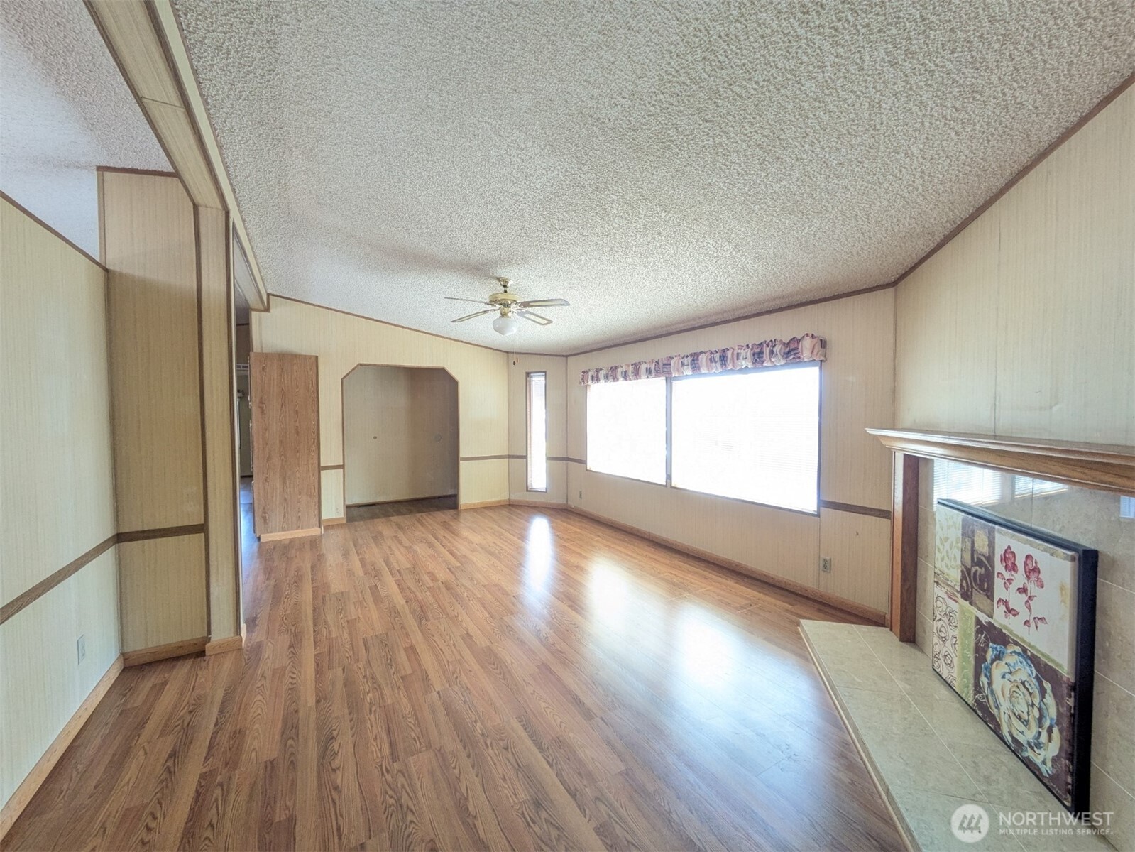 13215 35th Avenue Property Photo 6