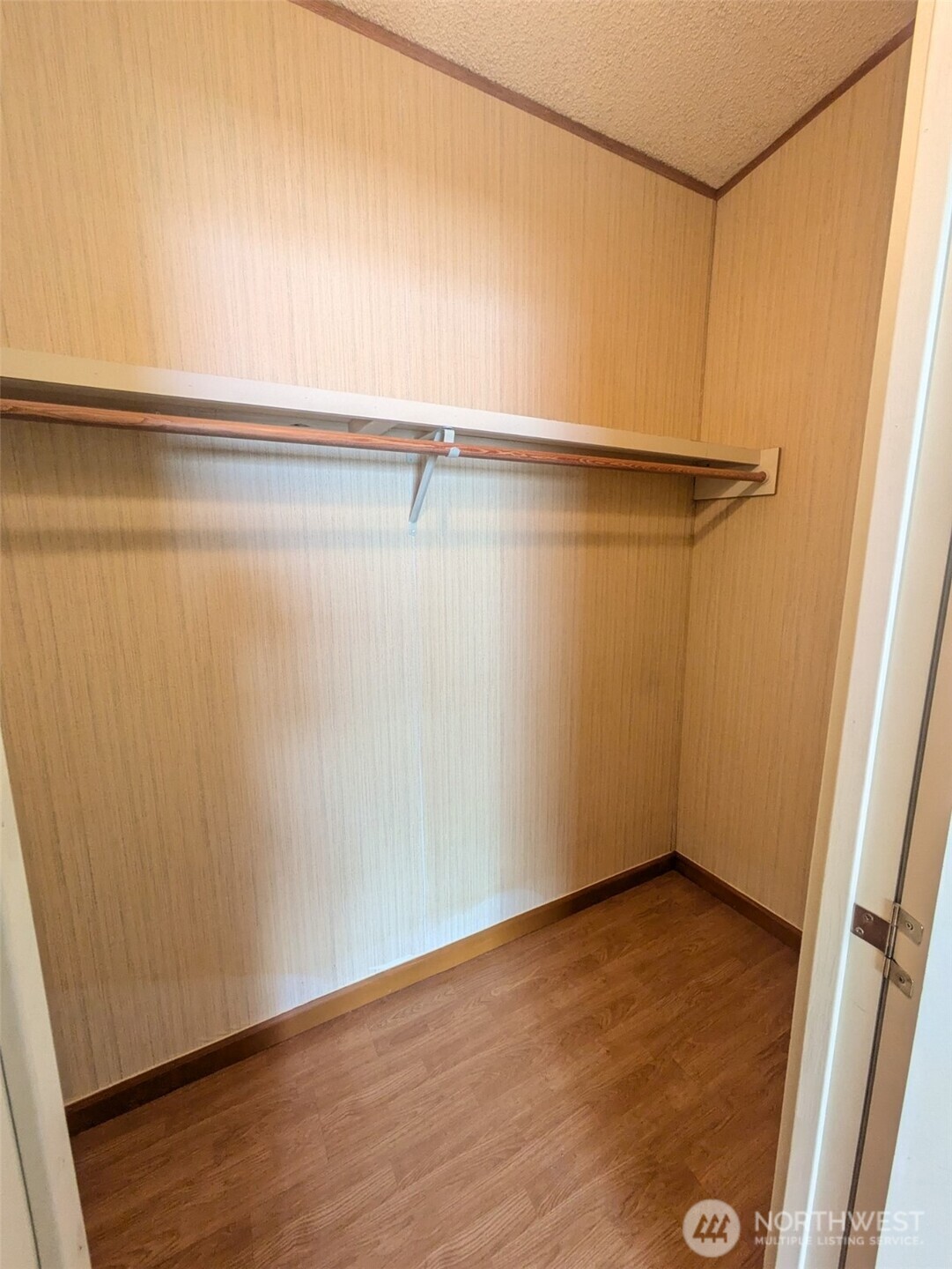 13215 35th Avenue Property Photo 12