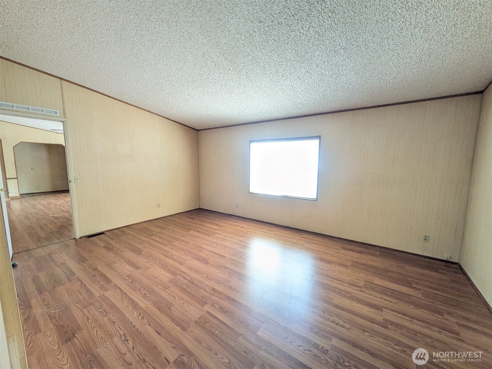 13215 35th Avenue Property Photo 13
