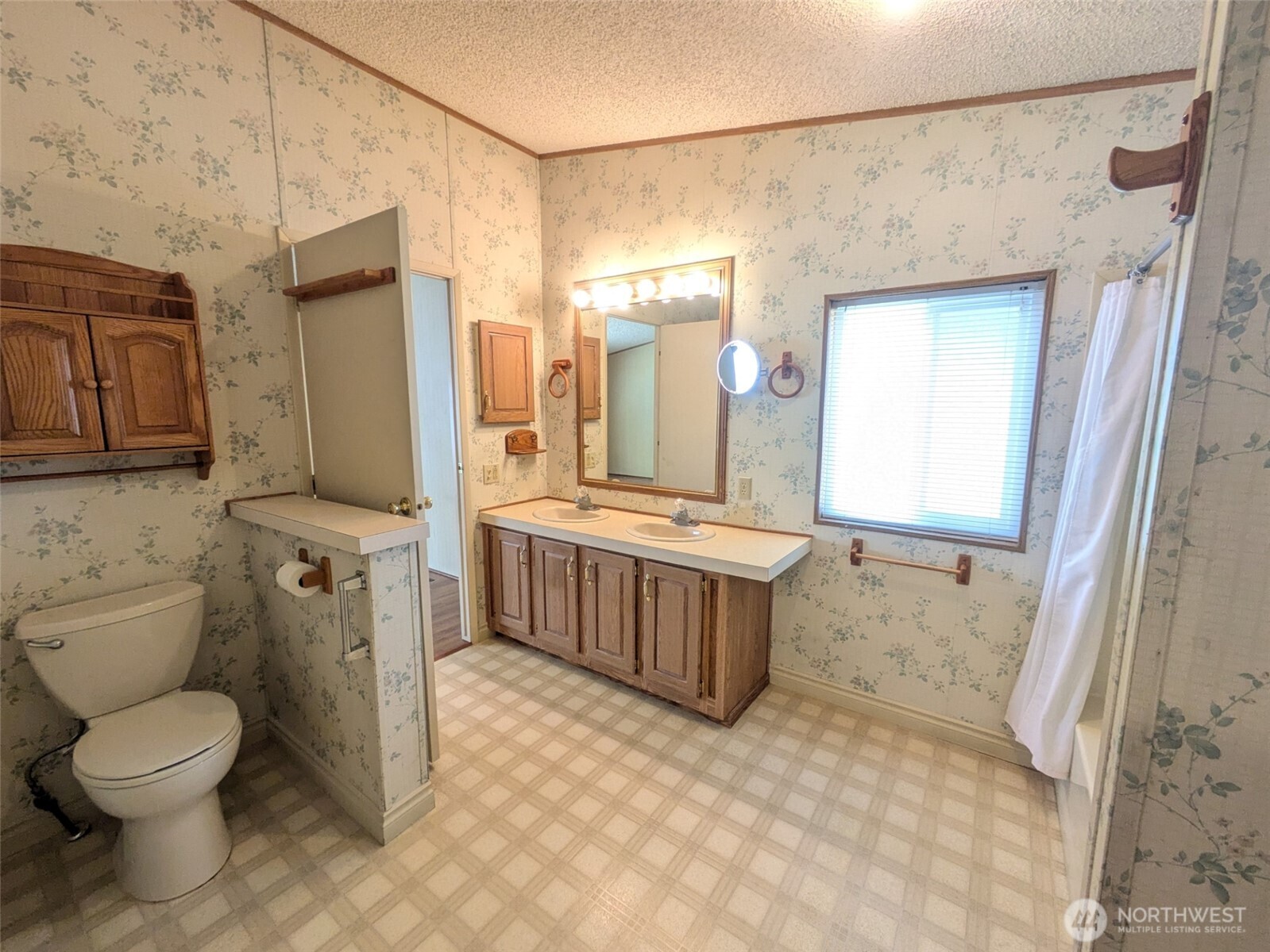 13215 35th Avenue Property Photo 14