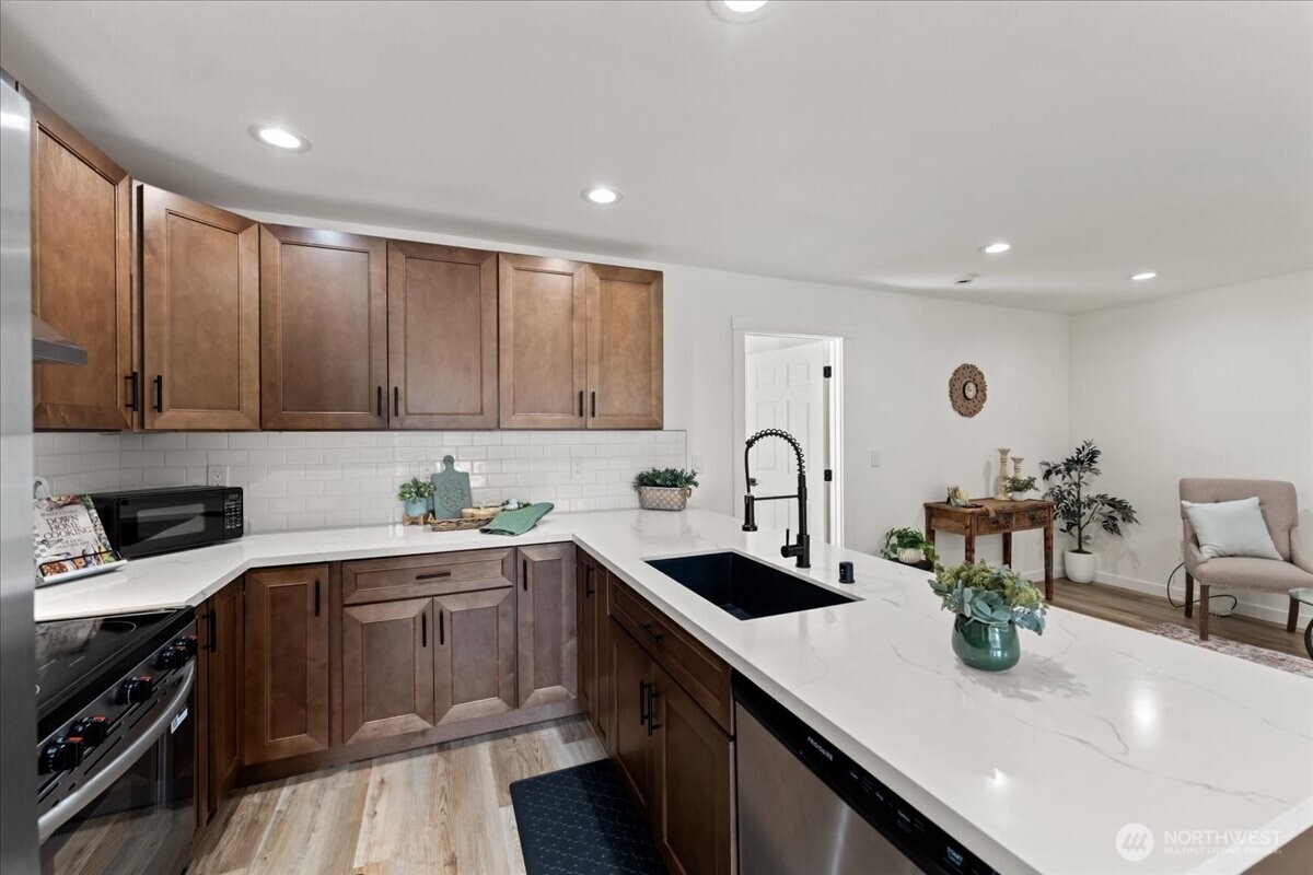 429 Chestnut Street Property Photo 1