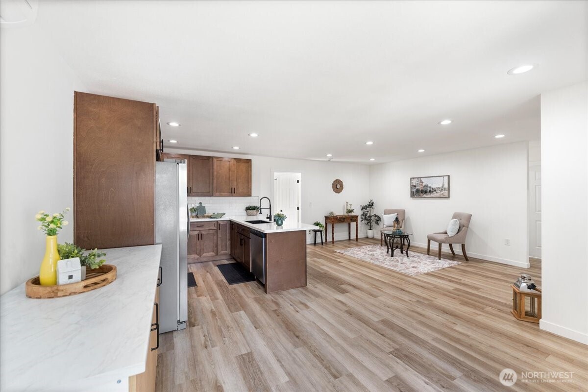 429 Chestnut Street Property Photo 3