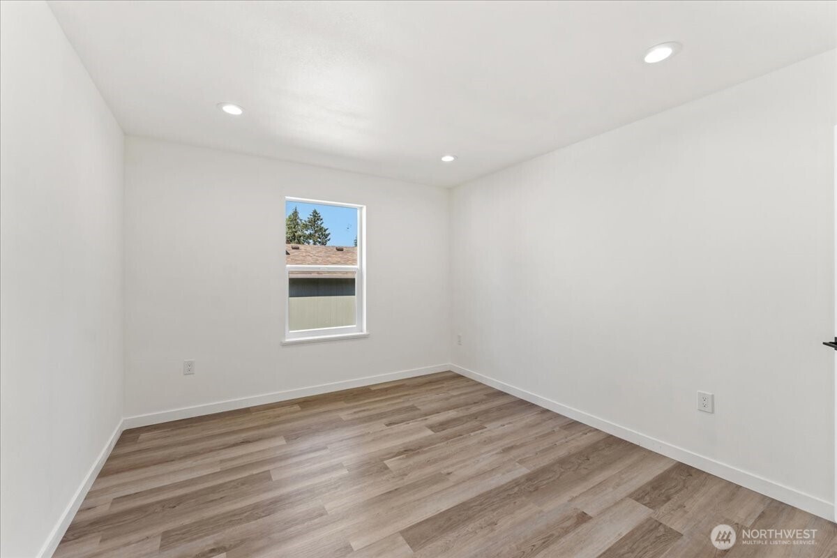 429 Chestnut Street Property Photo 22