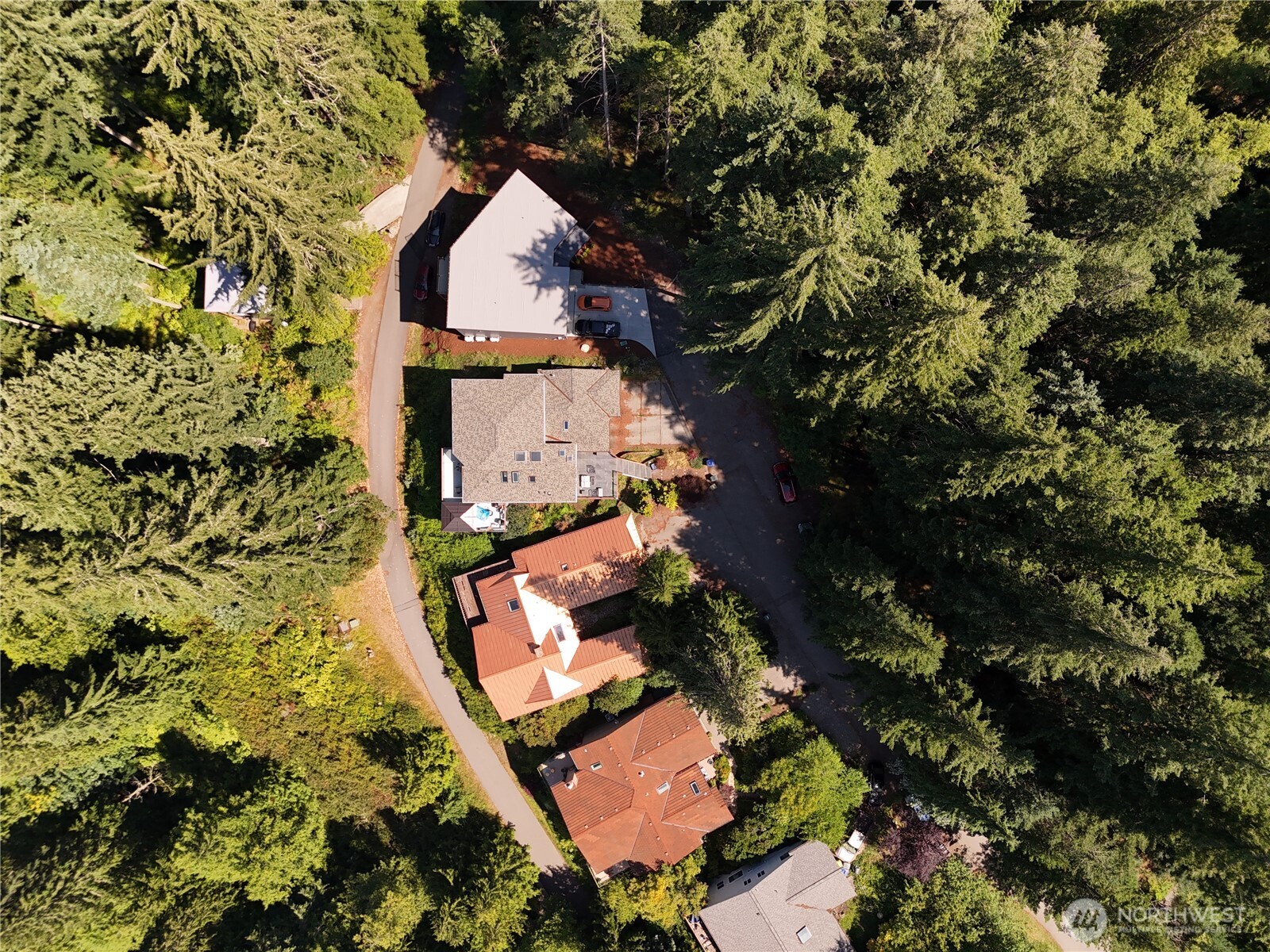 13 Oval Court Property Photo 9