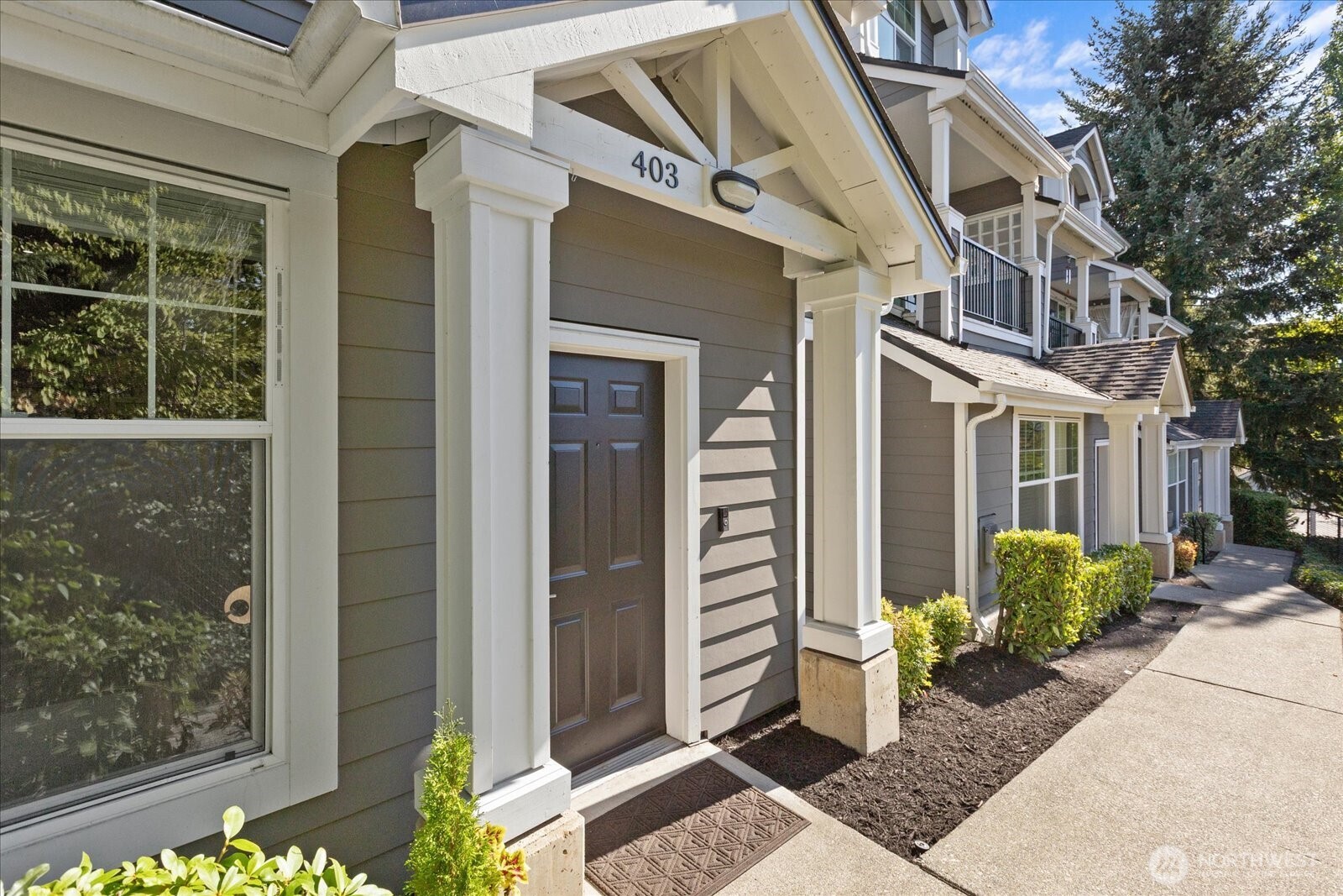 16125 Juanita Woodinville Way 403 Property Photo 1