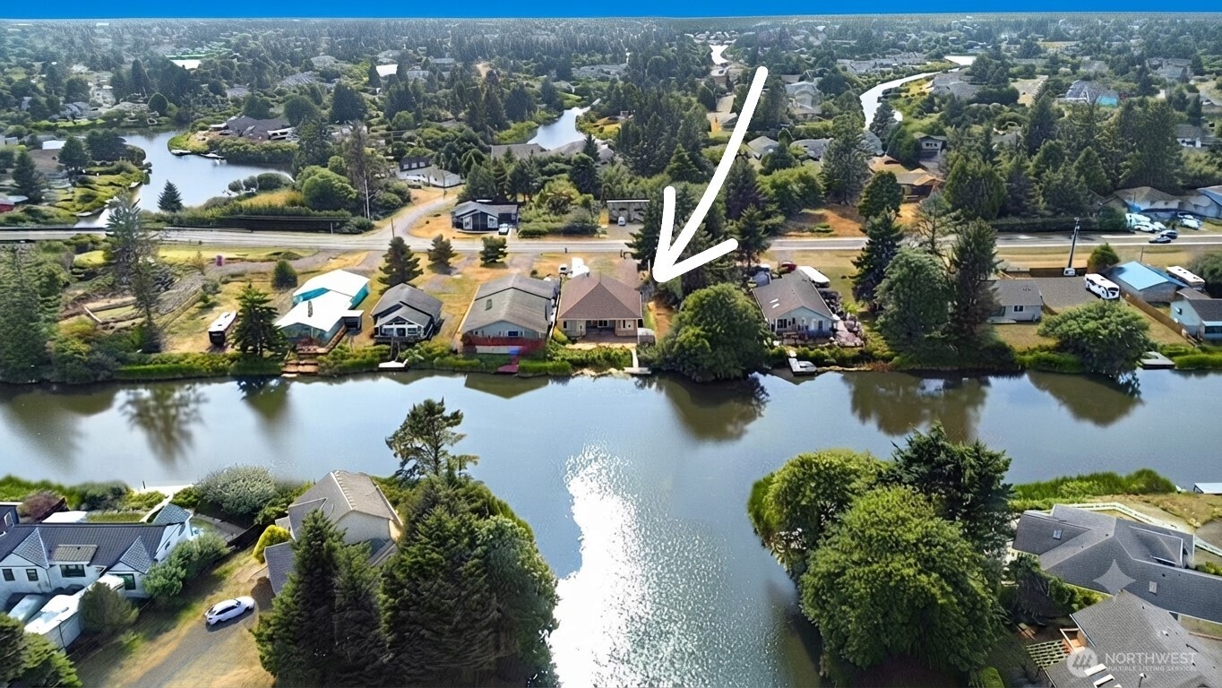 662 Point Brown Avenue Property Photo 4