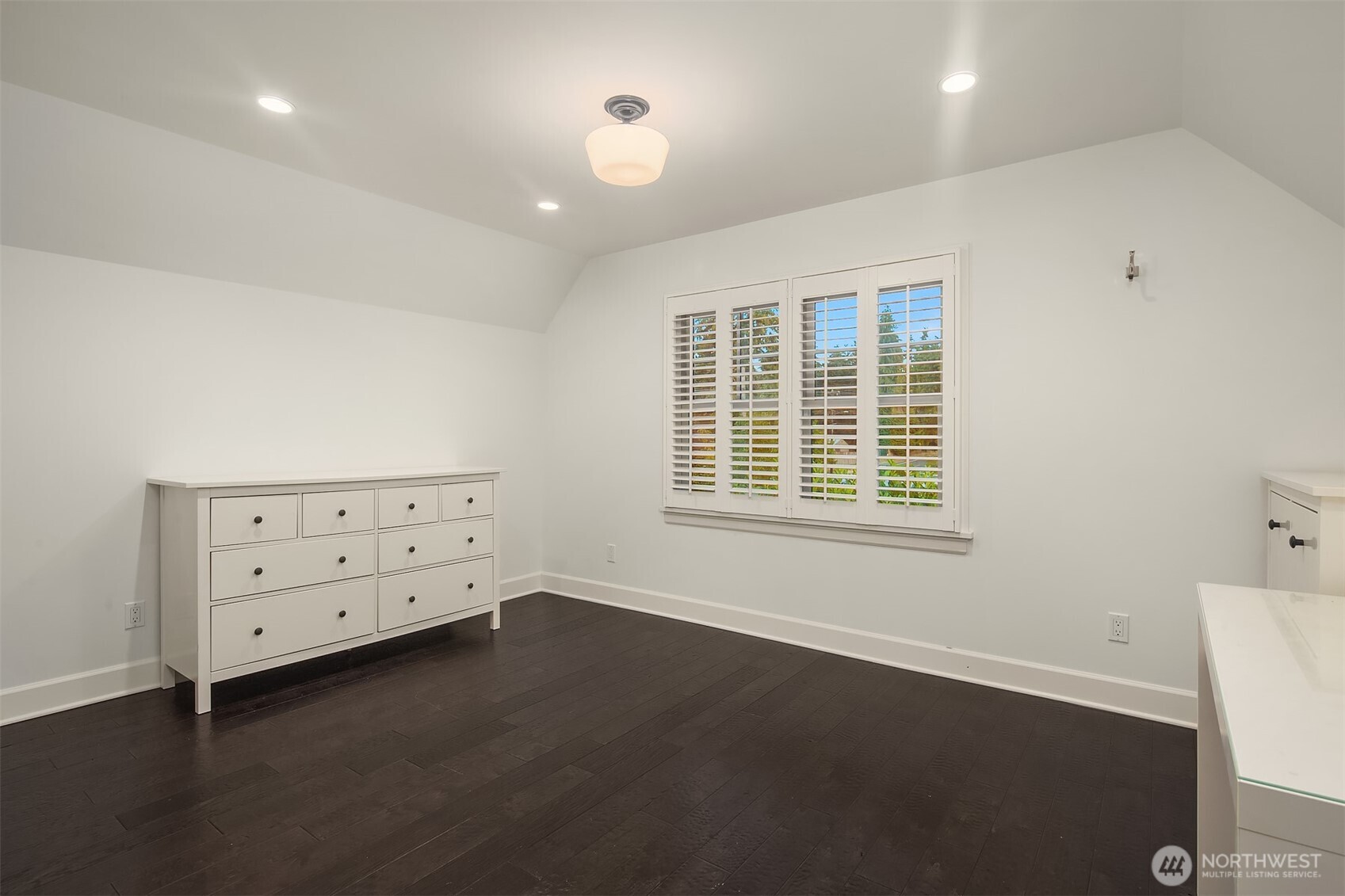1060 Spruce Street Property Photo 26