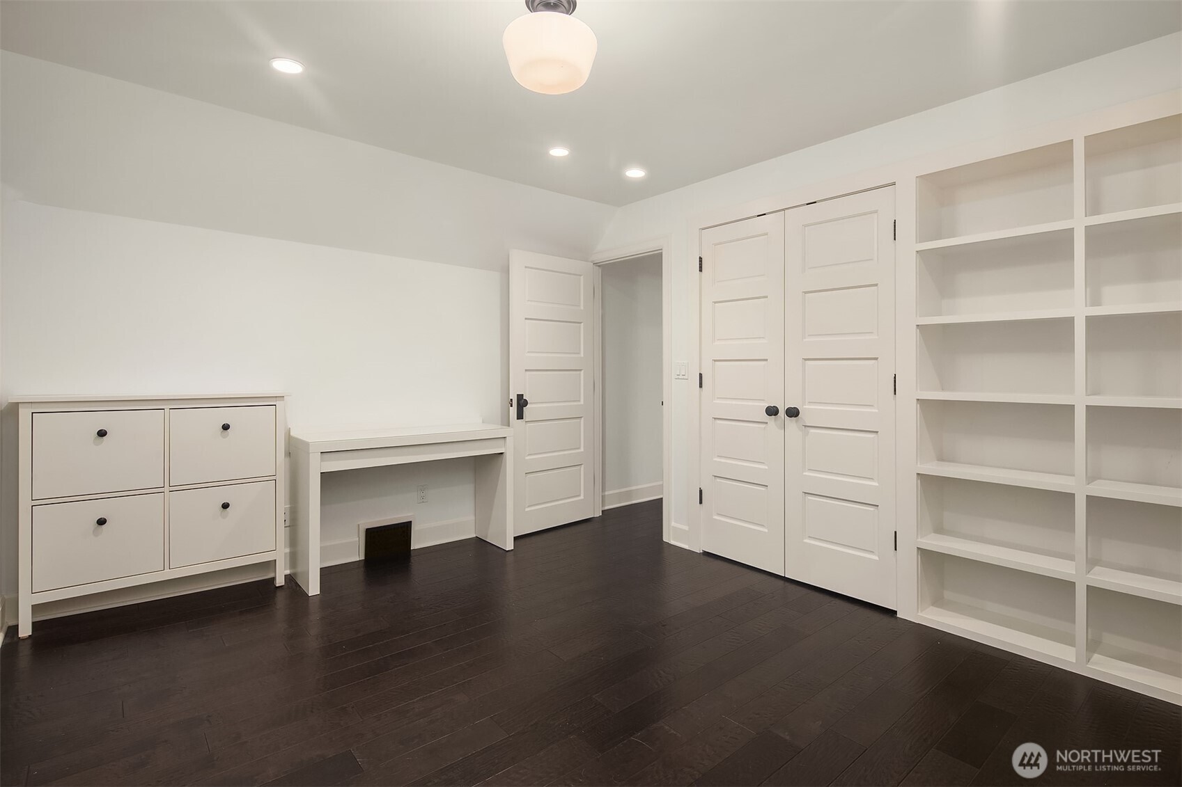 1060 Spruce Street Property Photo 27