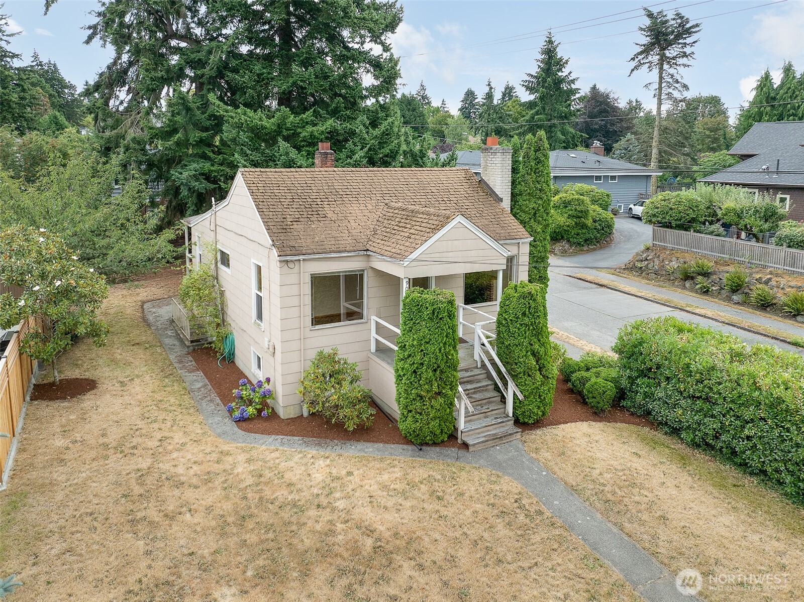 9002 2nd Avenue Property Photo 1