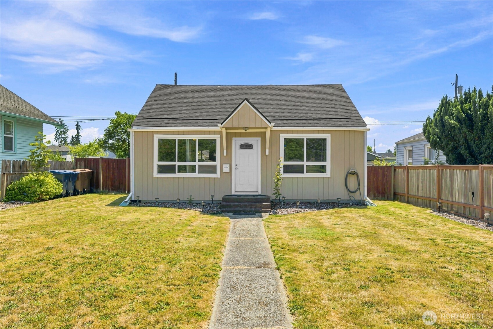 1016 E 61st Street Property Photo 1