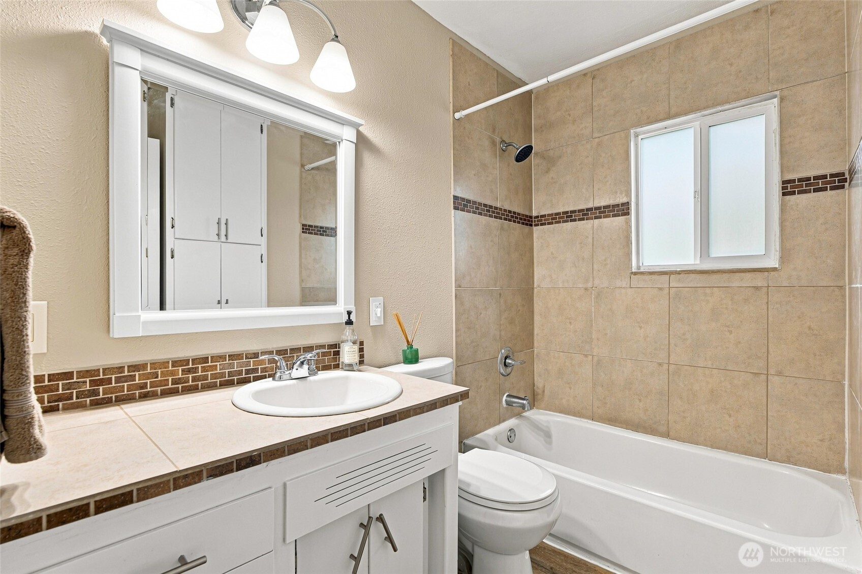1016 E 61st Street Property Photo 15