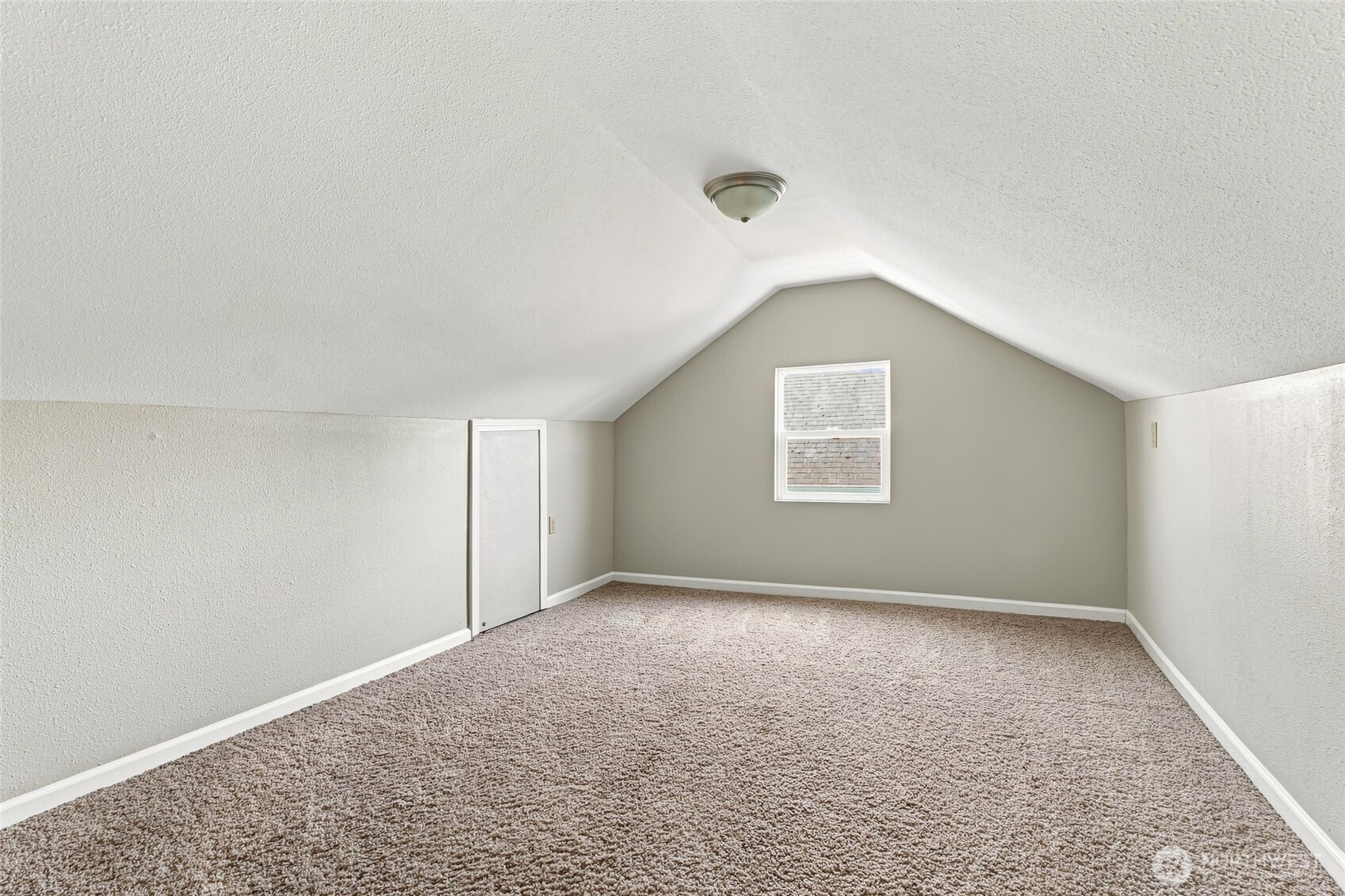 1016 E 61st Street Property Photo 26