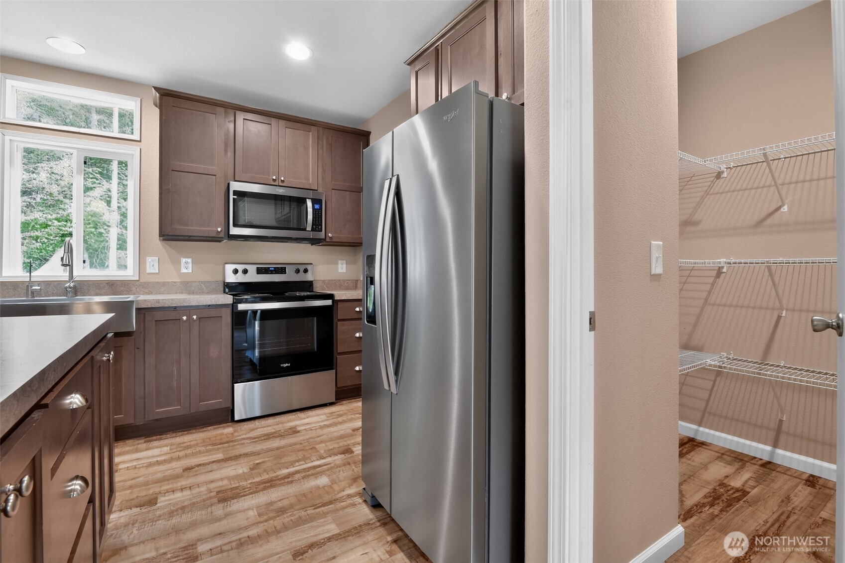 27129 Lake Riley Property Photo 14
