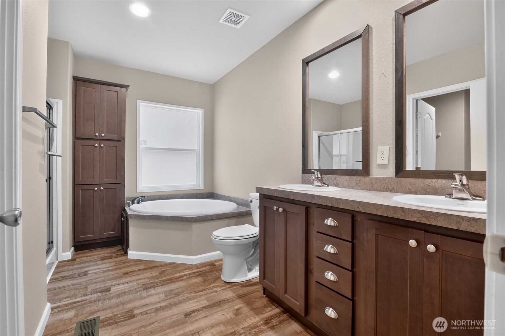 27129 Lake Riley Property Photo 19