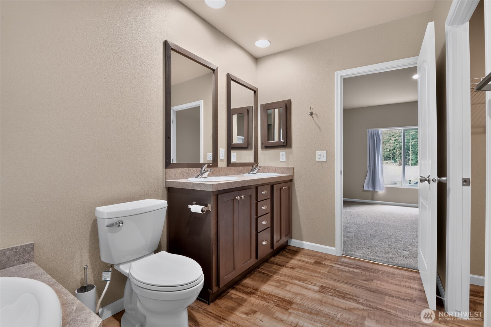 27129 Lake Riley Property Photo 21