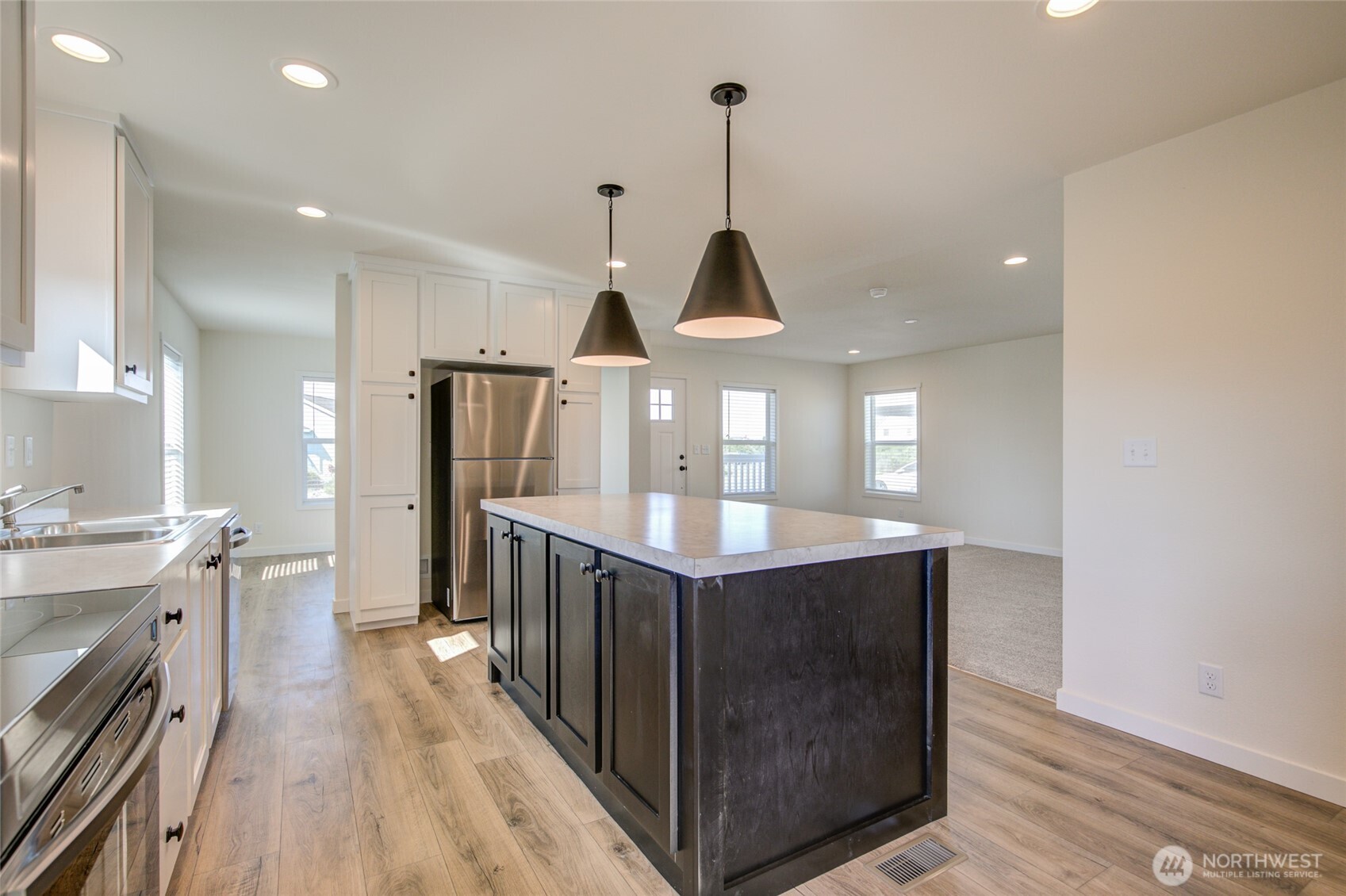 1246 Camero Loop Property Photo 11