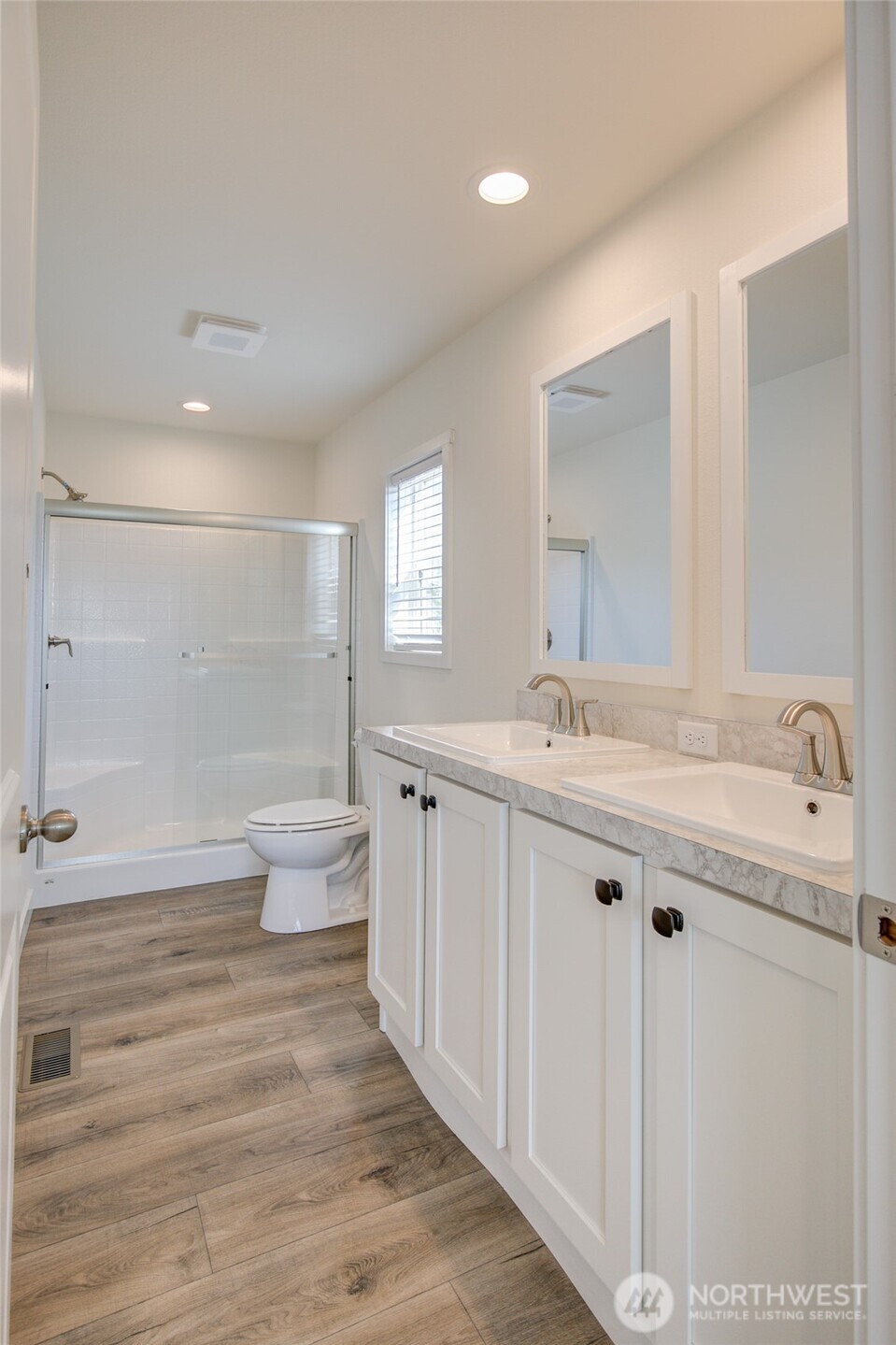 1246 Camero Loop Property Photo 25
