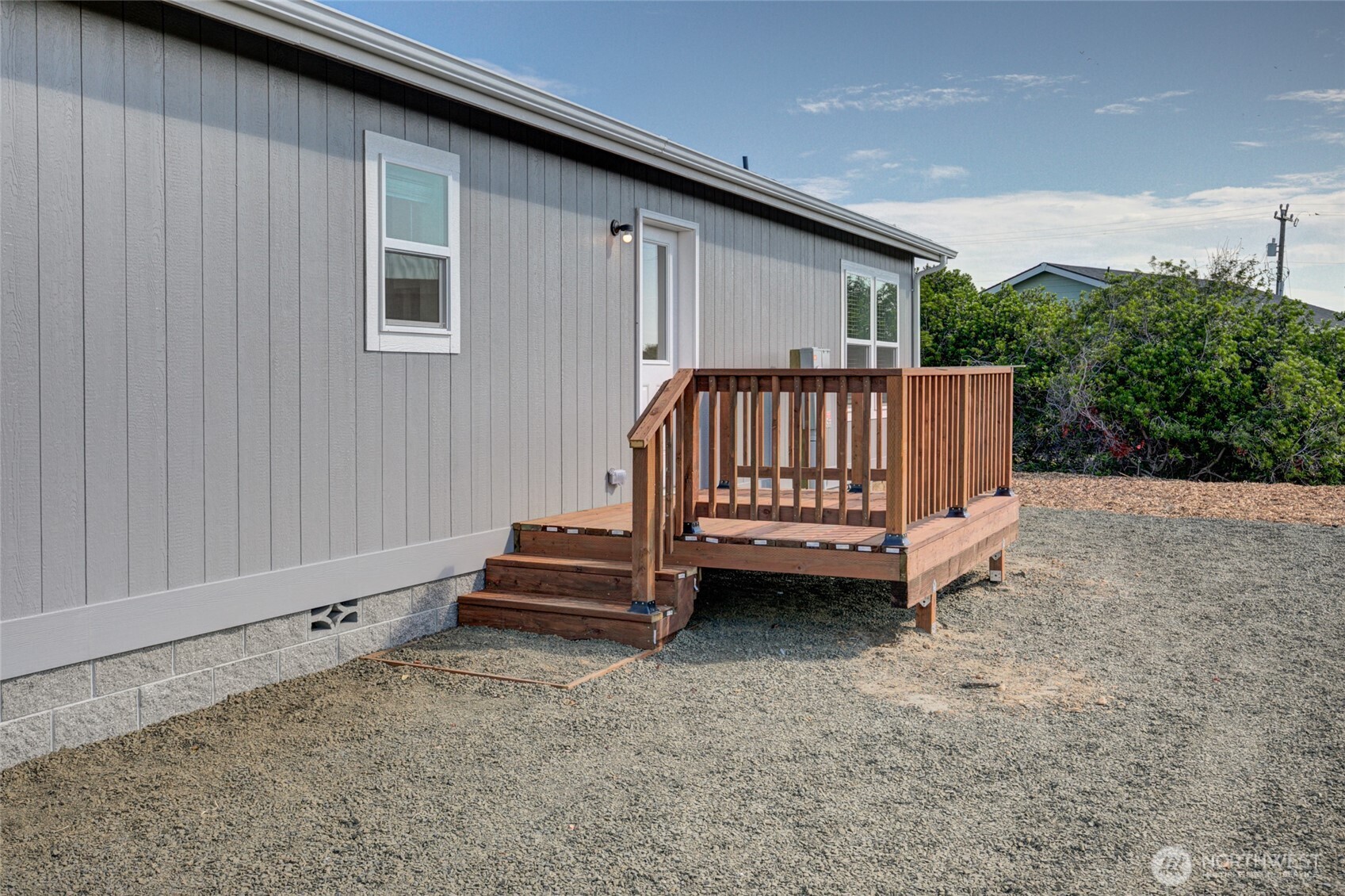 1246 Camero Loop Property Photo 27