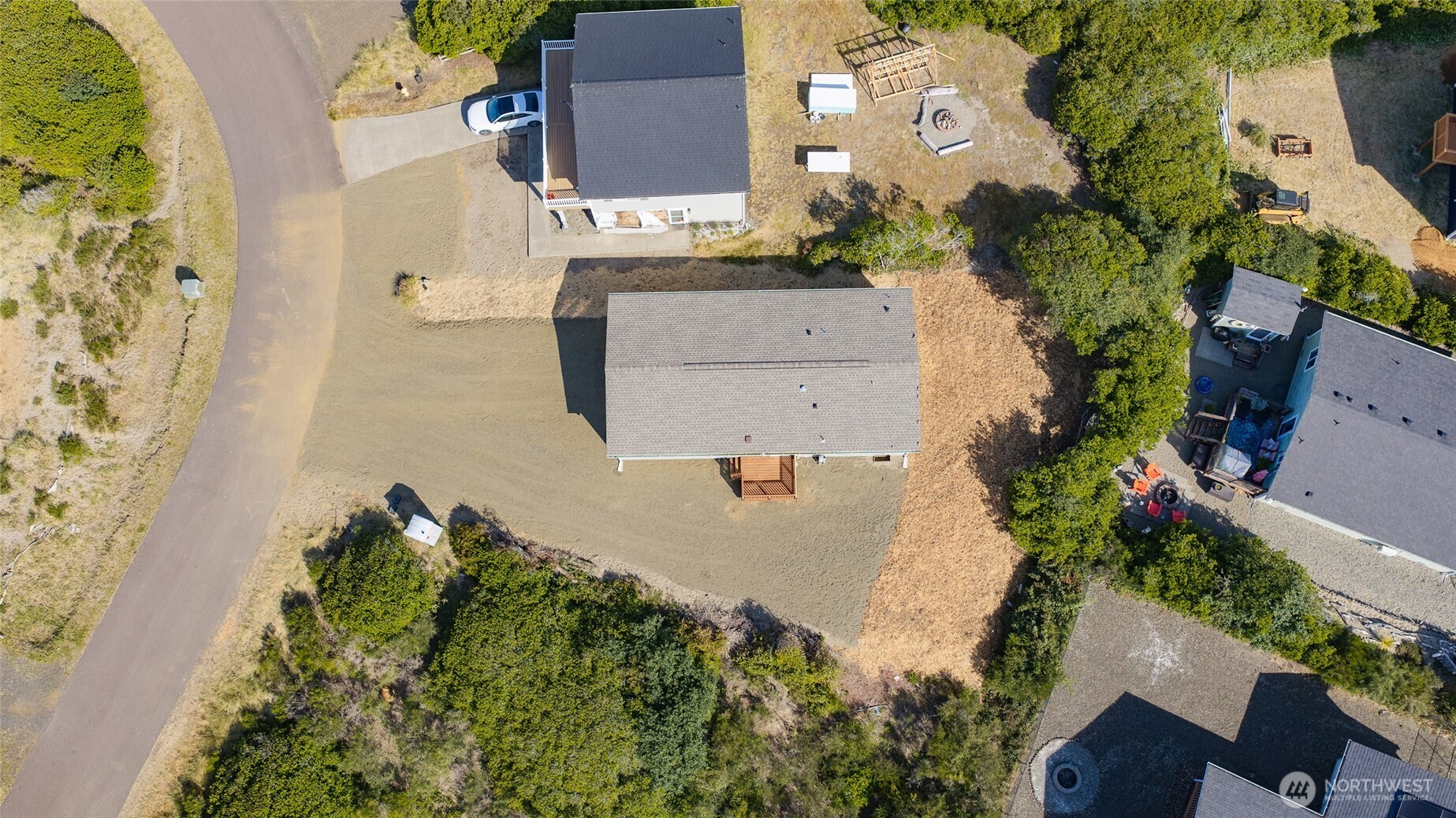 1246 Camero Loop Property Photo 36