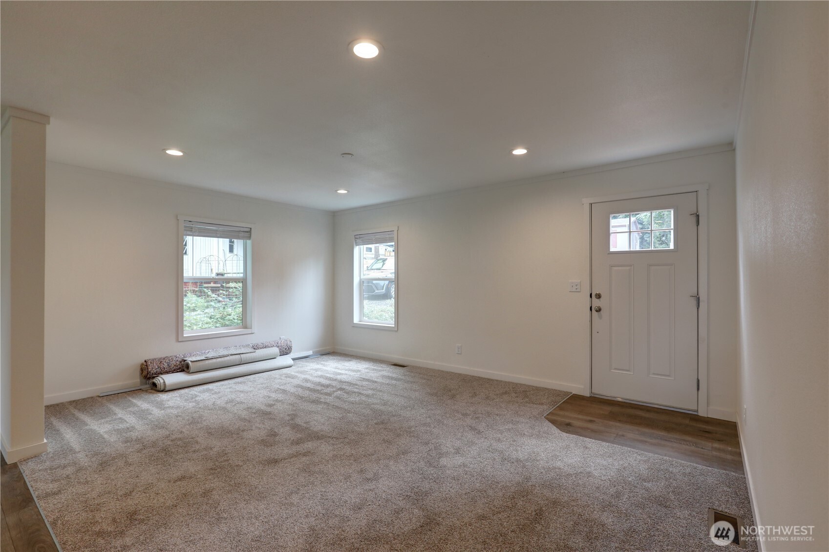 70 E Panorama Drive Property Photo 3