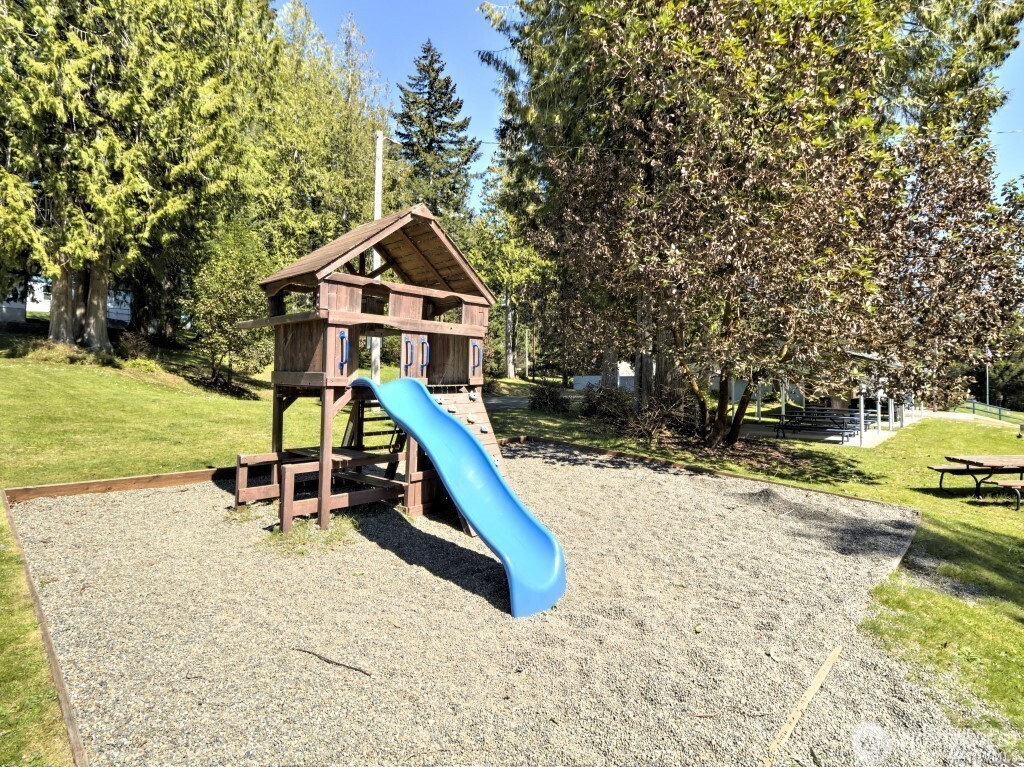 70 E Panorama Drive Property Photo 24