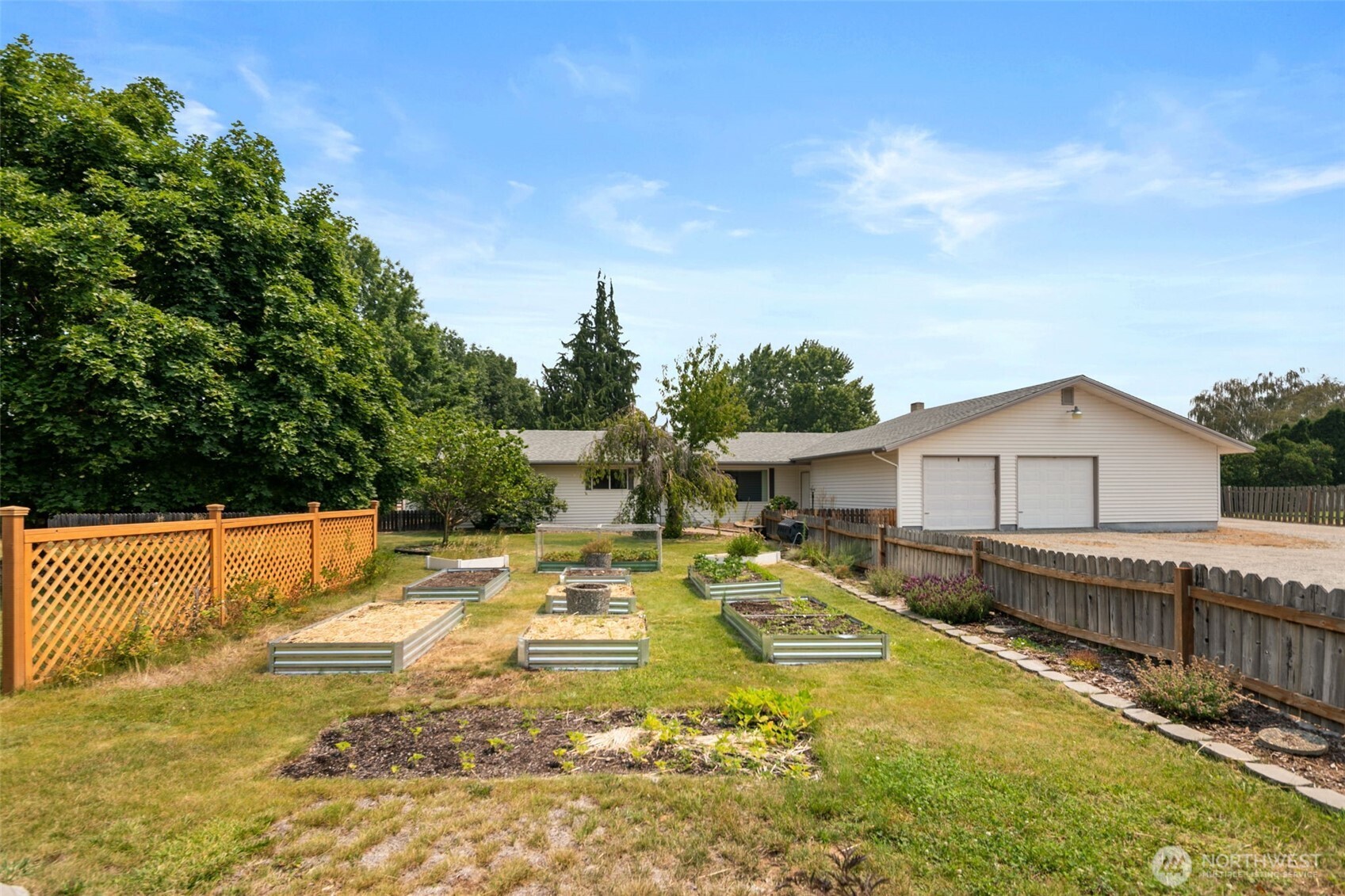 1809 Sorensen Ave Property Photo 4