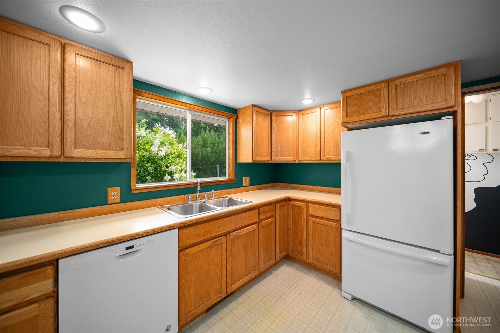 1809 Sorensen Ave Property Photo 13