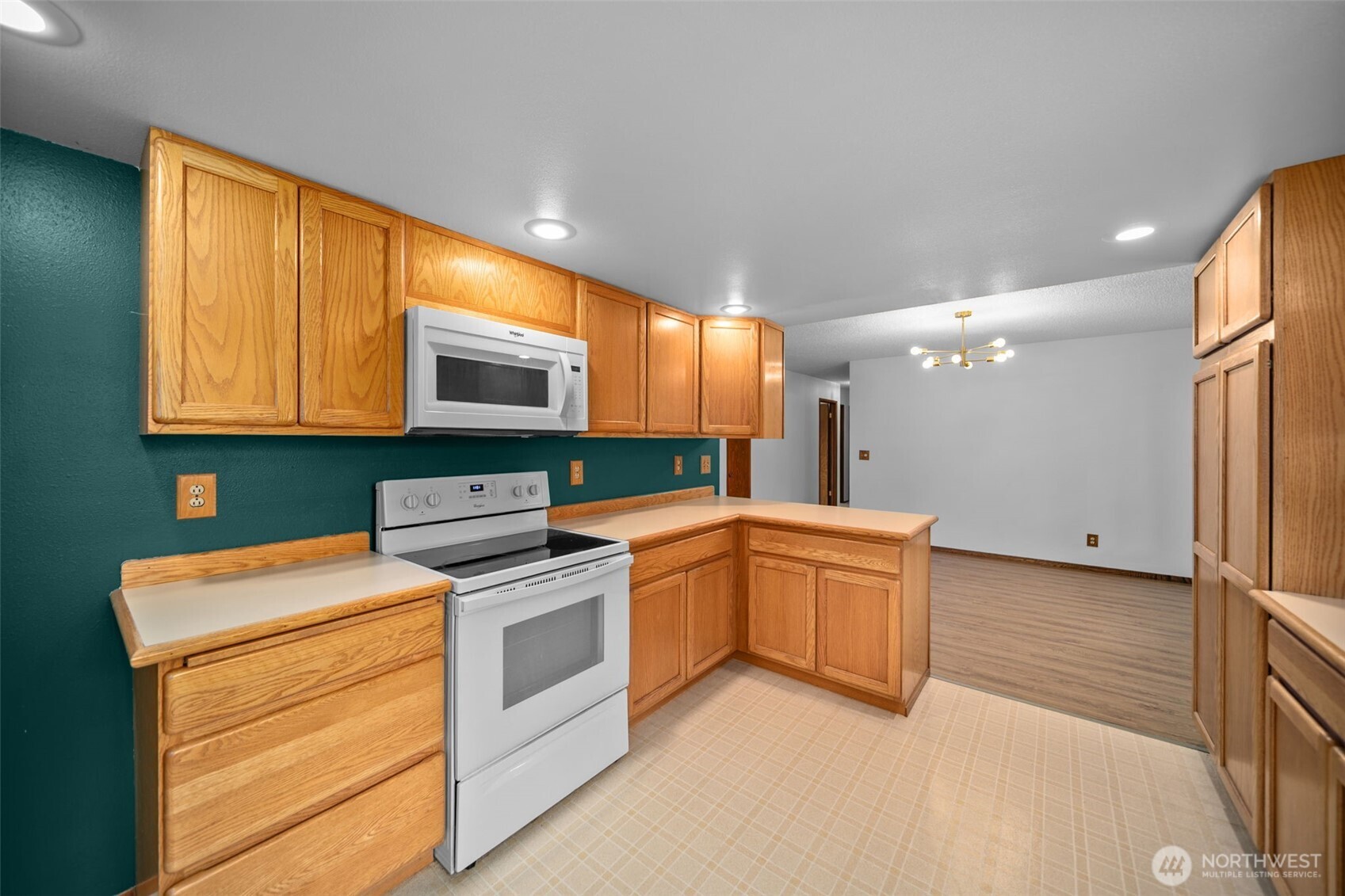 1809 Sorensen Ave Property Photo 14
