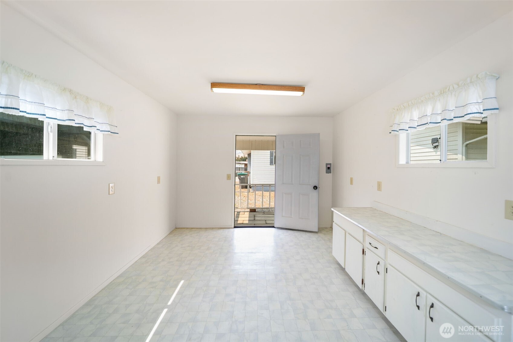1809 Sorensen Ave Property Photo 31