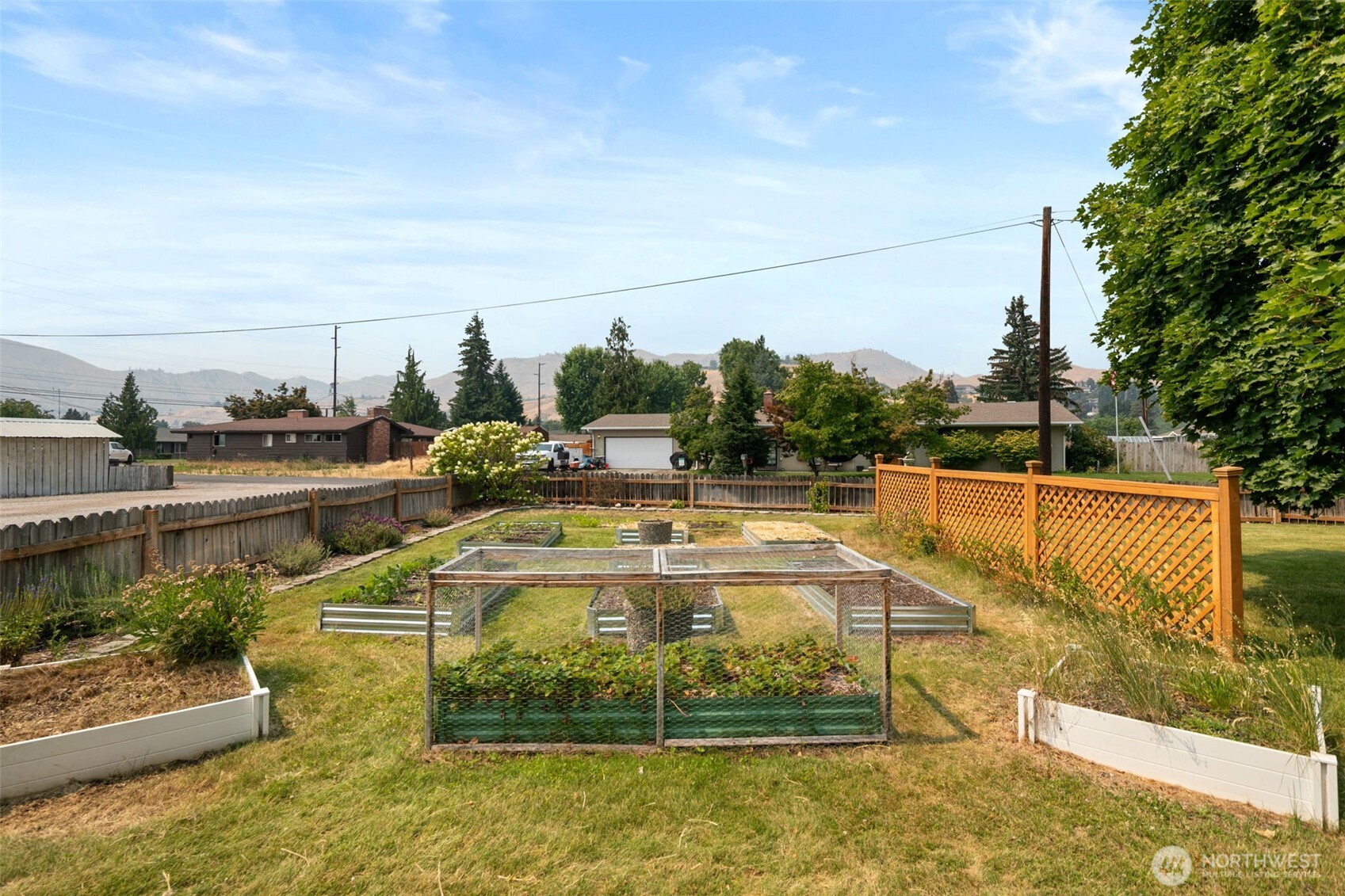 1809 Sorensen Ave Property Photo 39