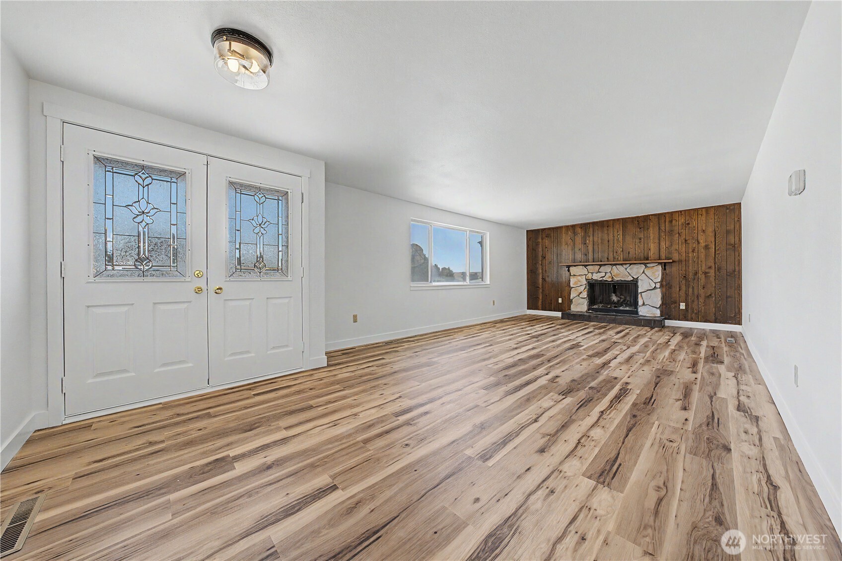 2027 W Atkinson Road Property Photo 5