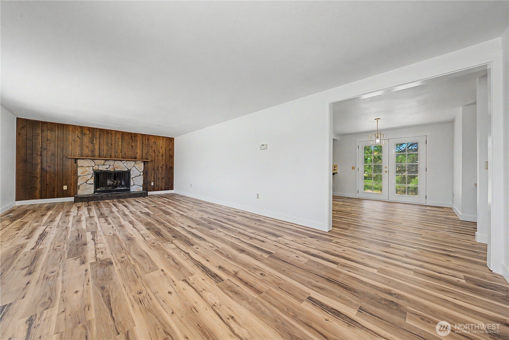 2027 W Atkinson Road Property Photo 9