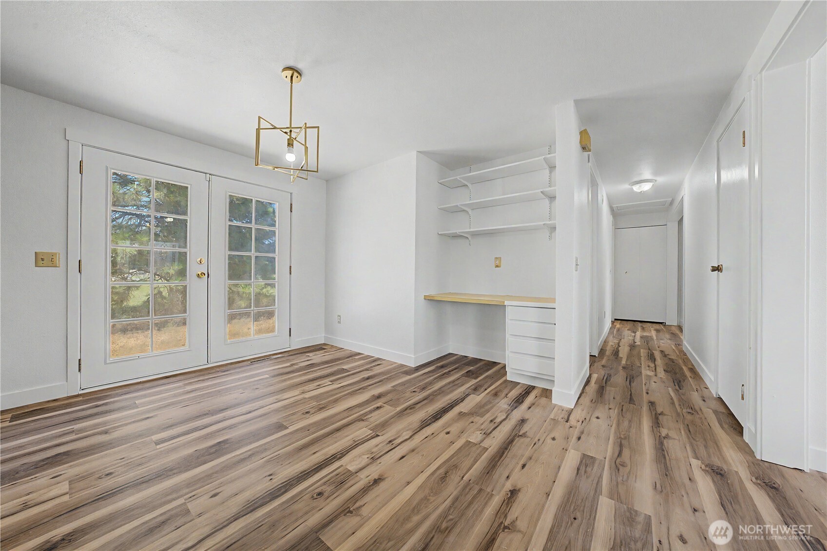 2027 W Atkinson Road Property Photo 14