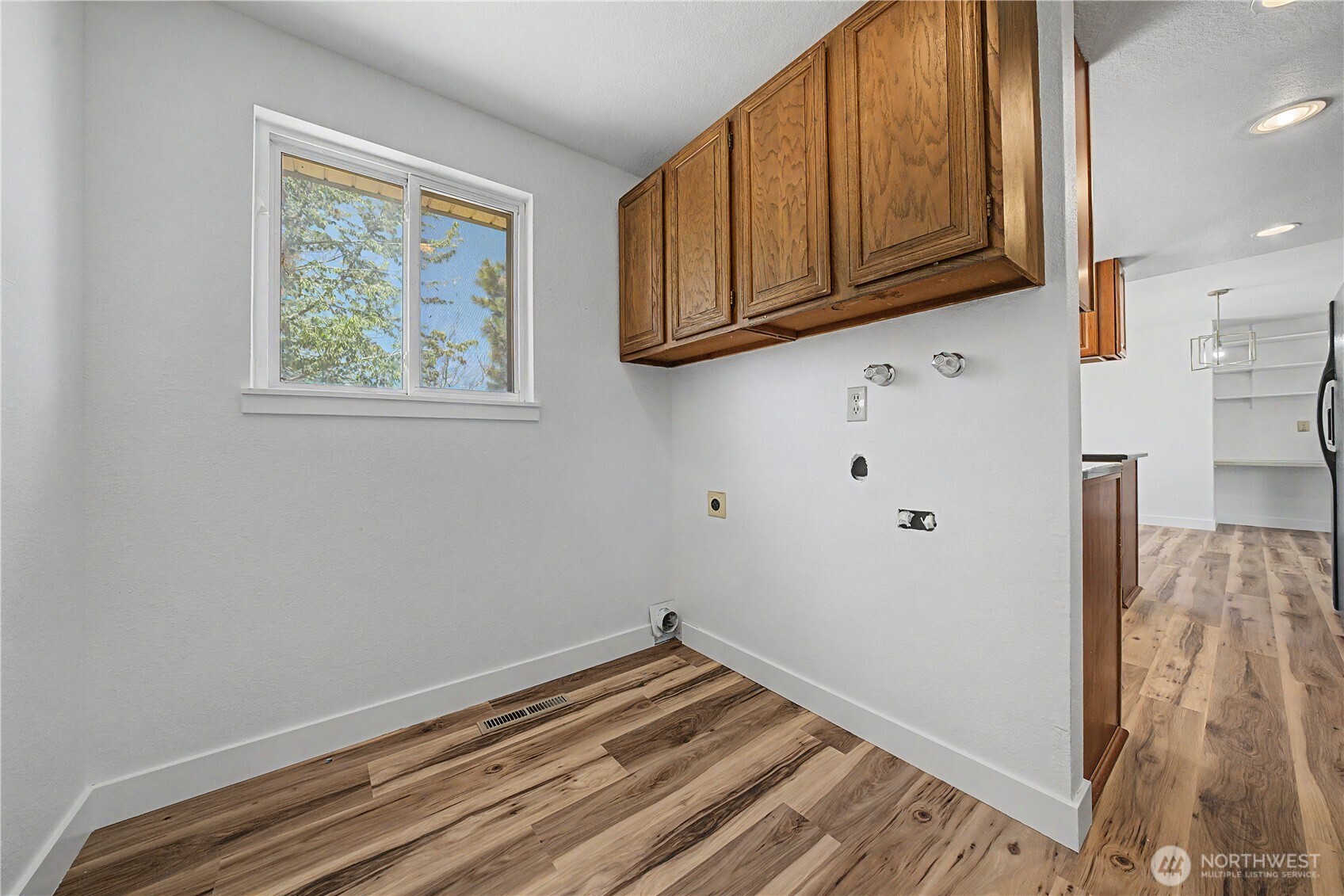 2027 W Atkinson Road Property Photo 24