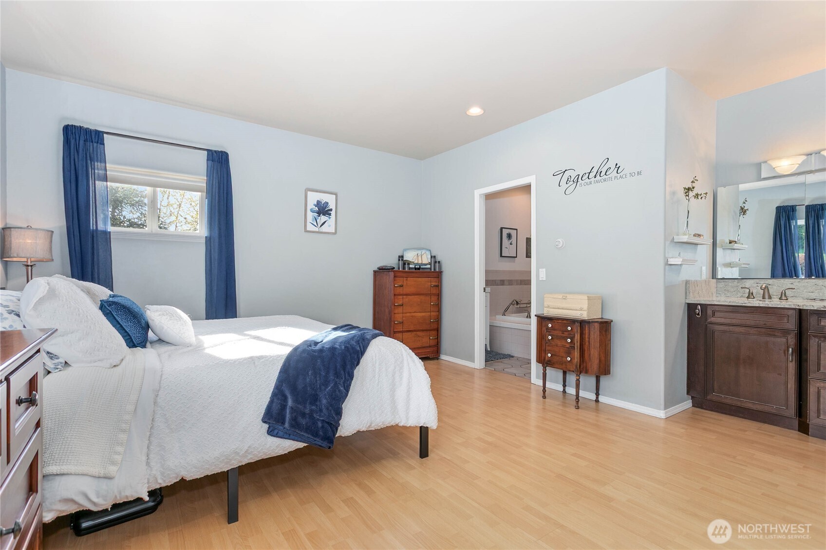 2455 Lee Way Property Photo 16