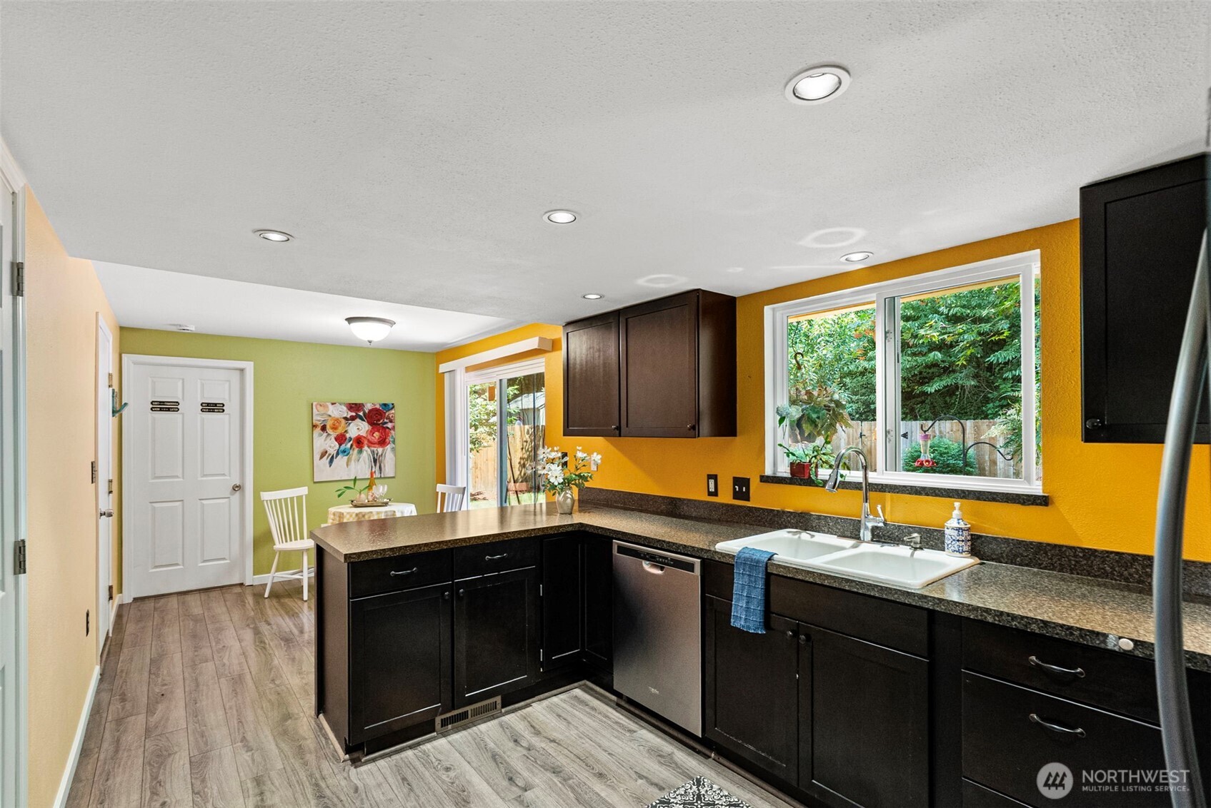 19064 10th Avenue Property Photo 12