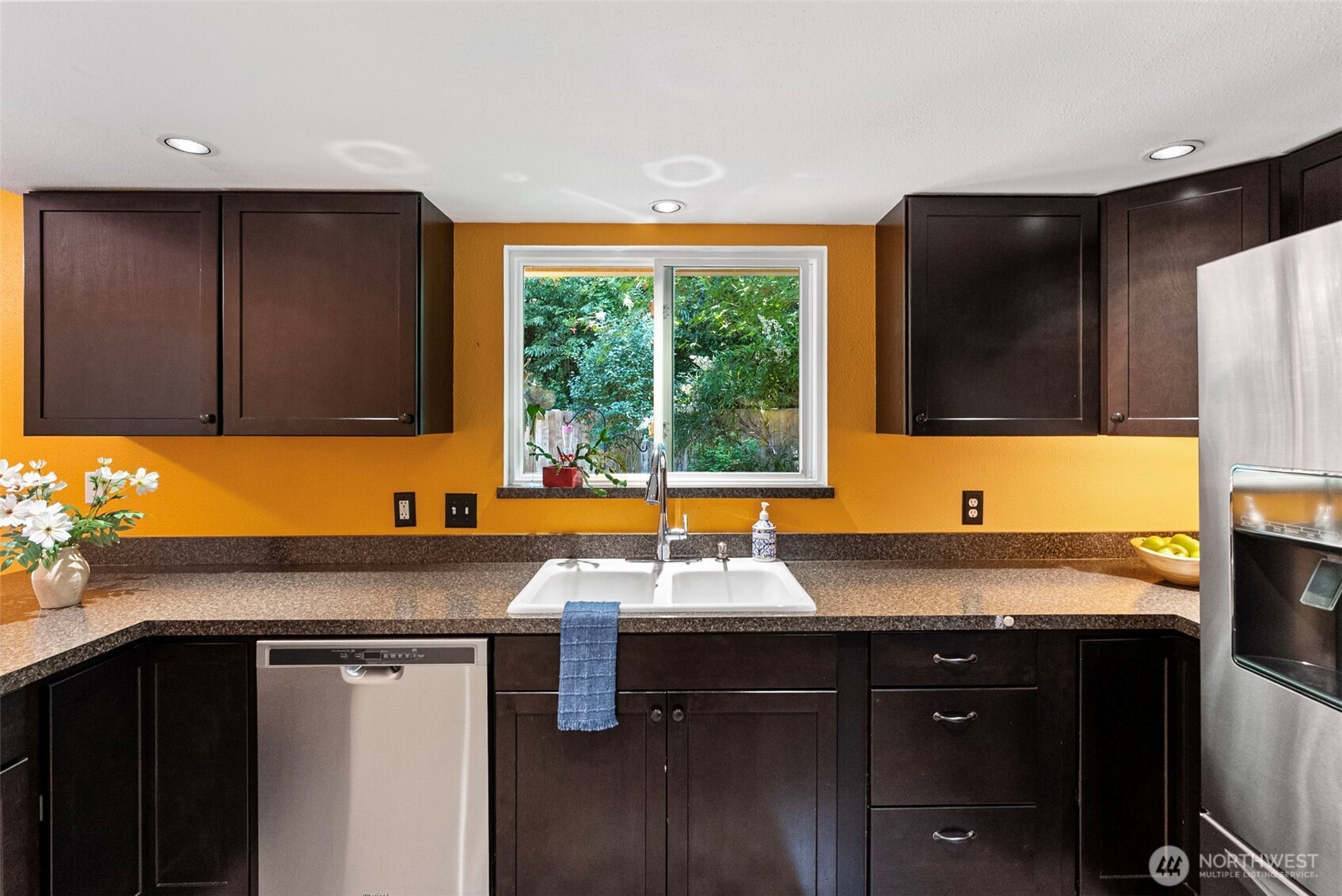 19064 10th Avenue Property Photo 13