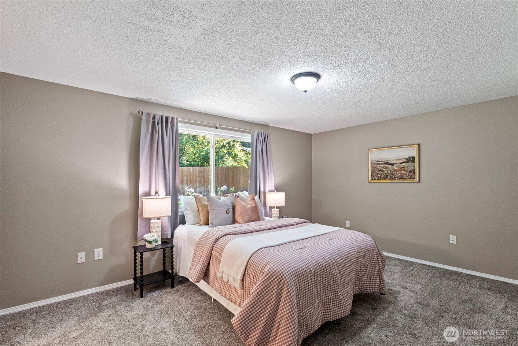 19064 10th Avenue Property Photo 21