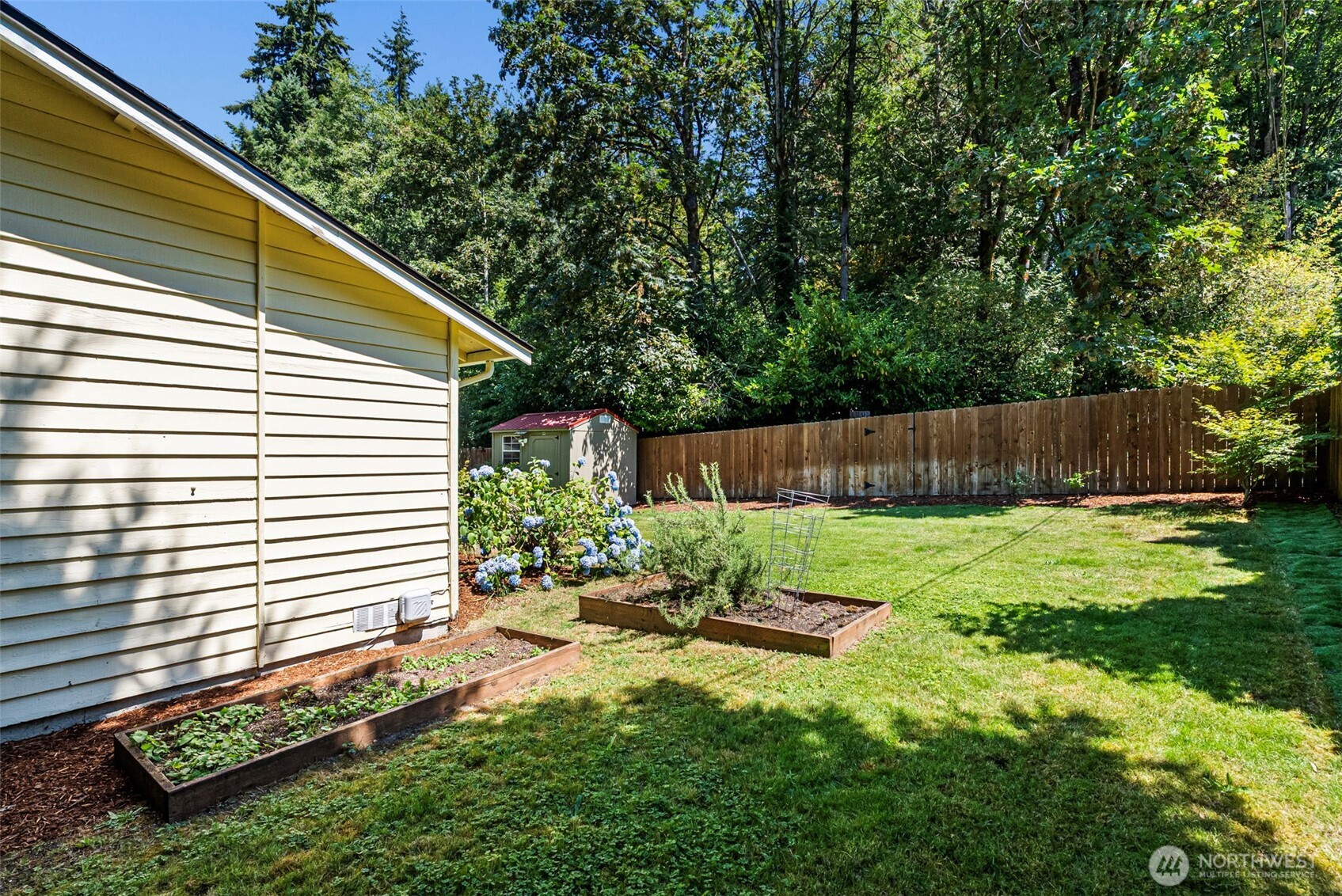 19064 10th Avenue Property Photo 32