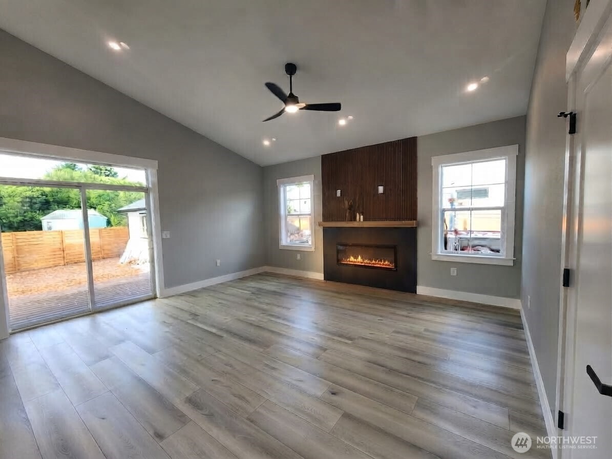 446 Salina Cruz Avenue Property Photo 8
