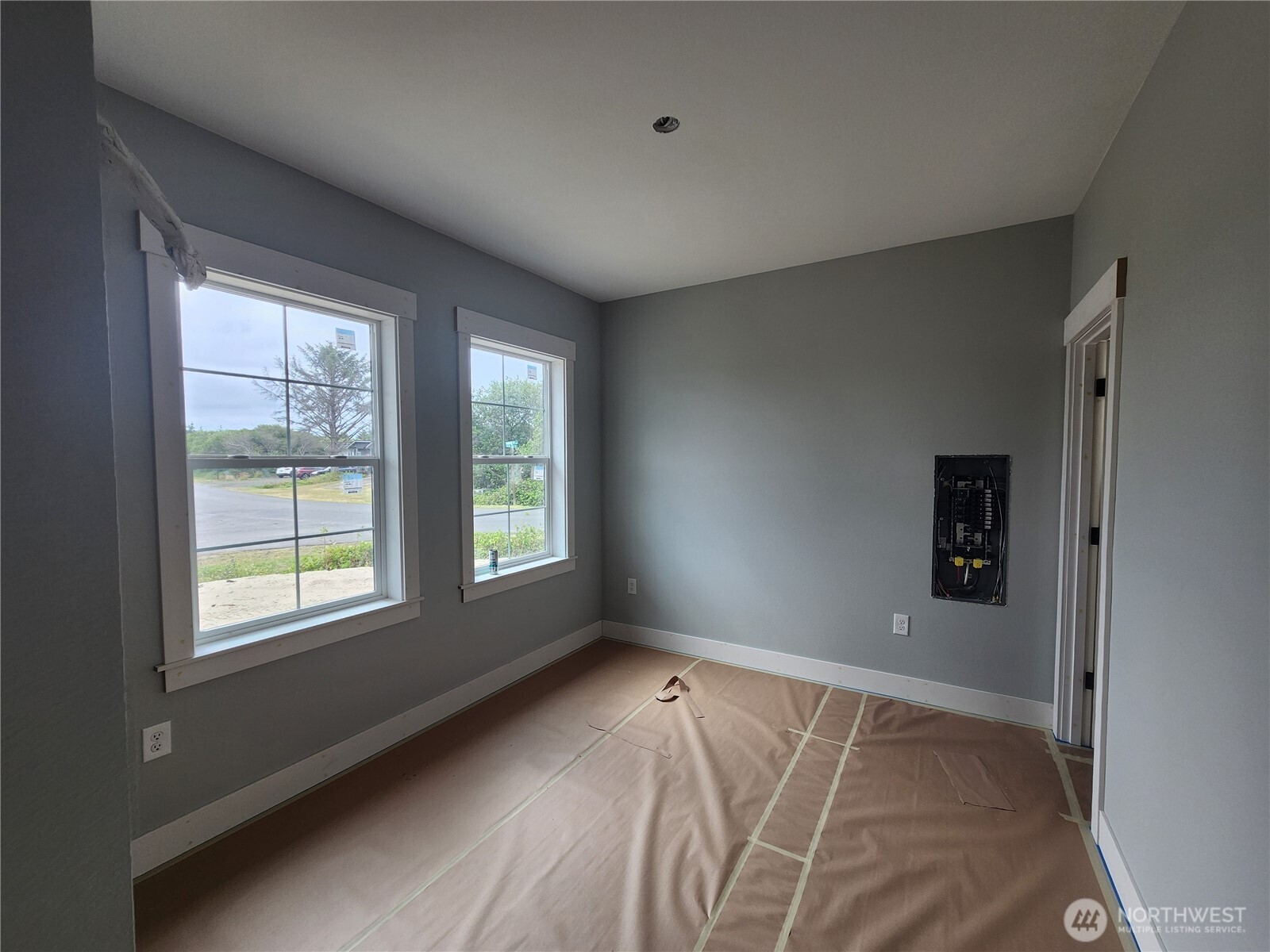 446 Salina Cruz Avenue Property Photo 10