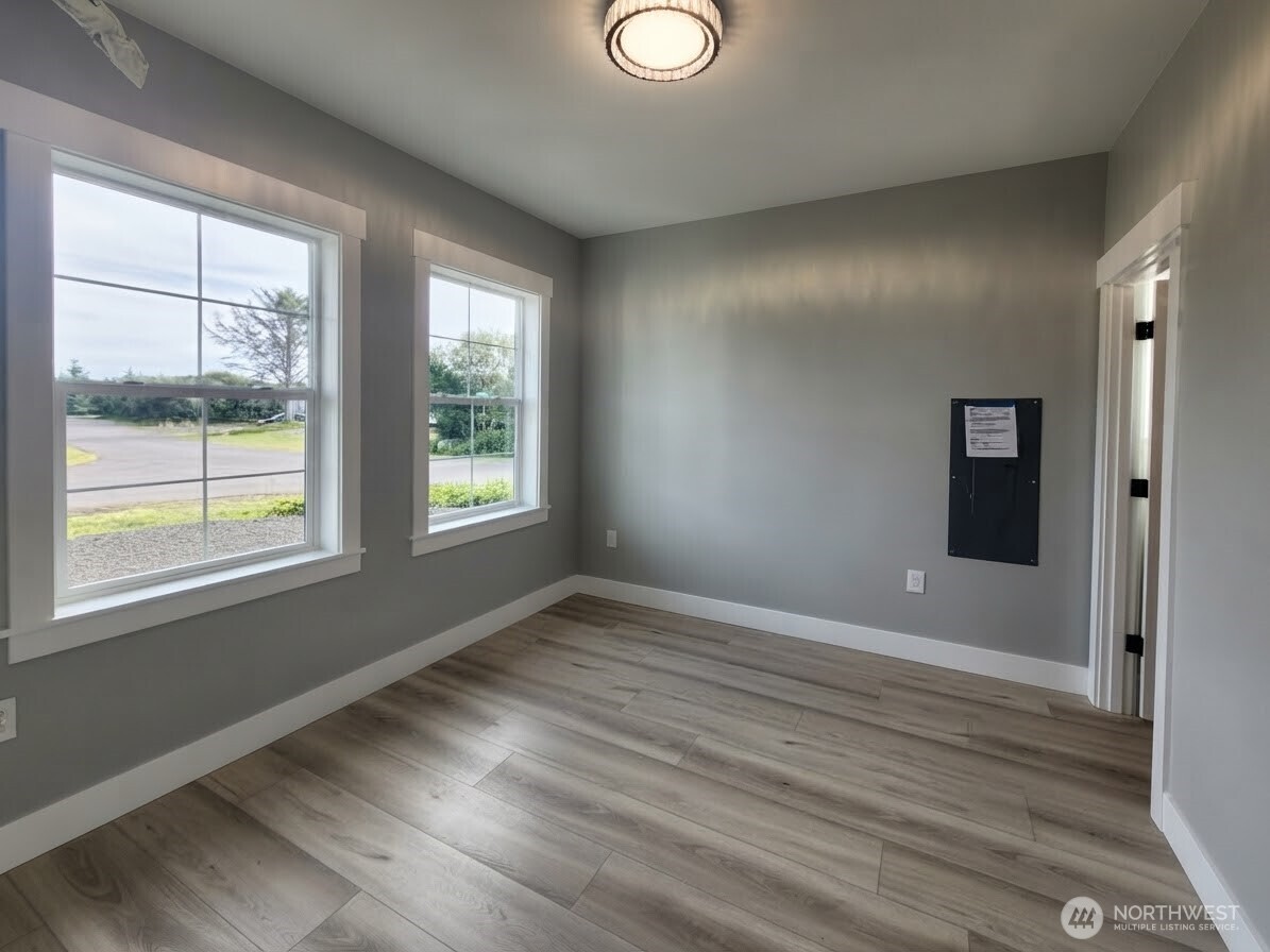 446 Salina Cruz Avenue Property Photo 16