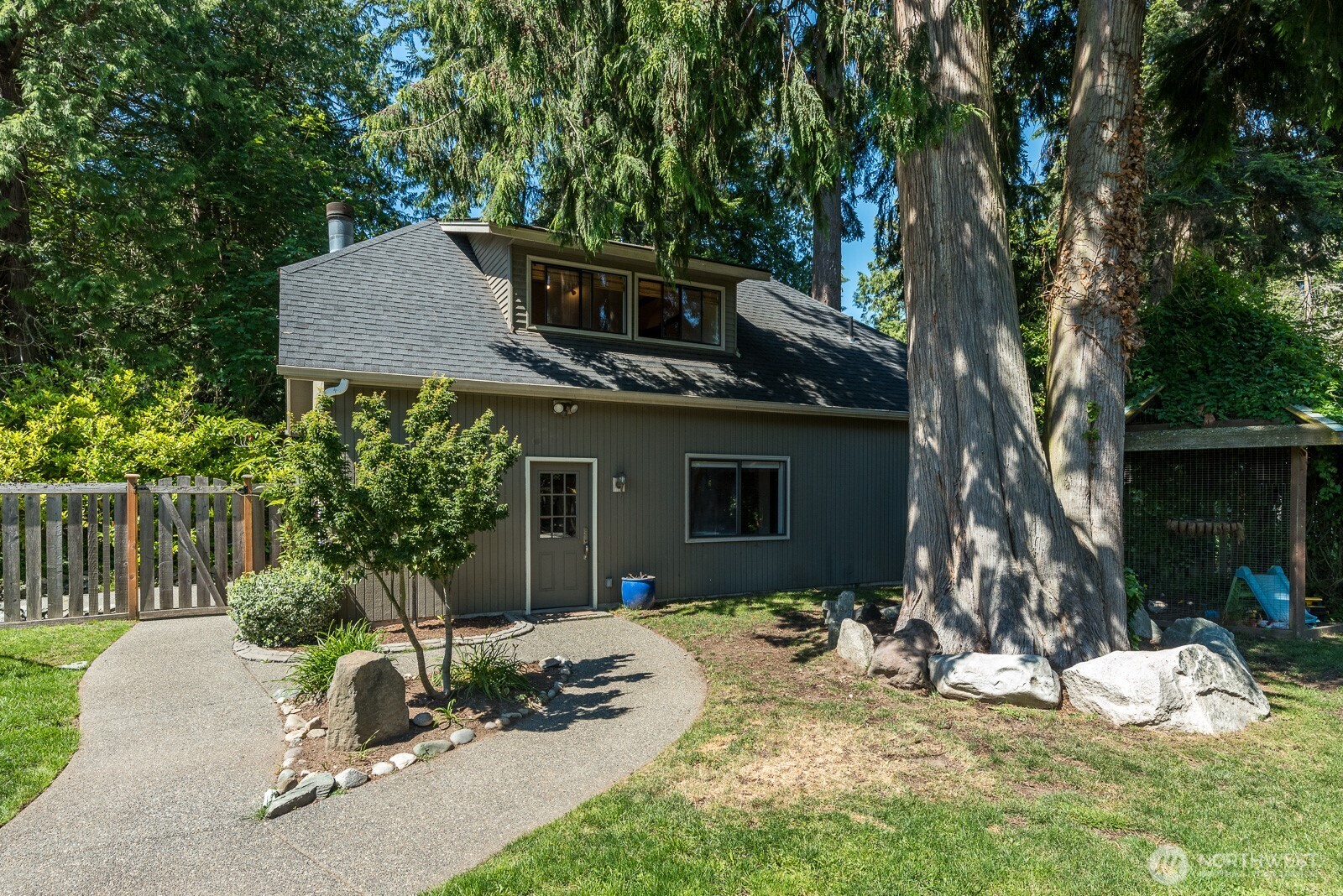 6818 Gibralter Place Property Photo 27