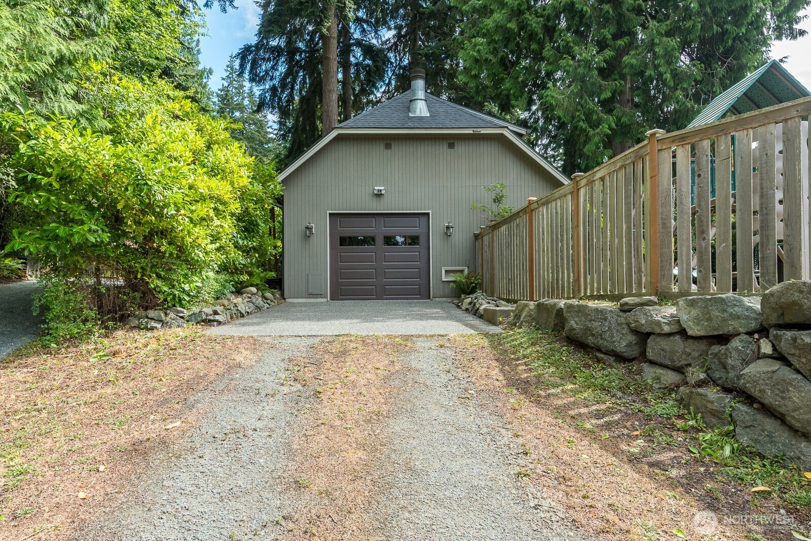6818 Gibralter Place Property Photo 34