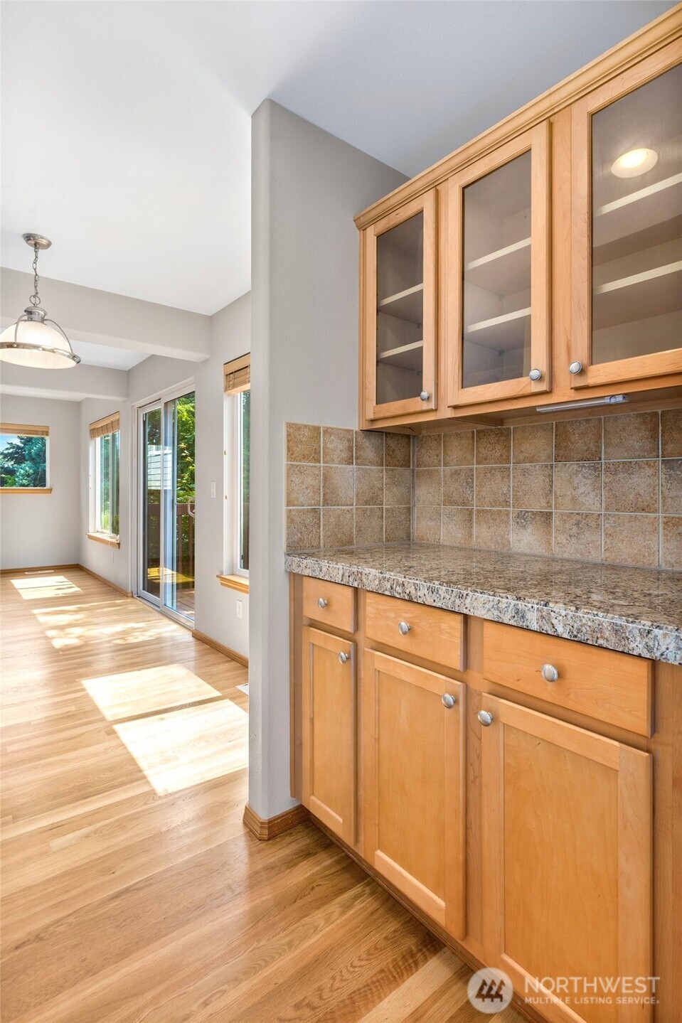 308 170th Place Property Photo 6