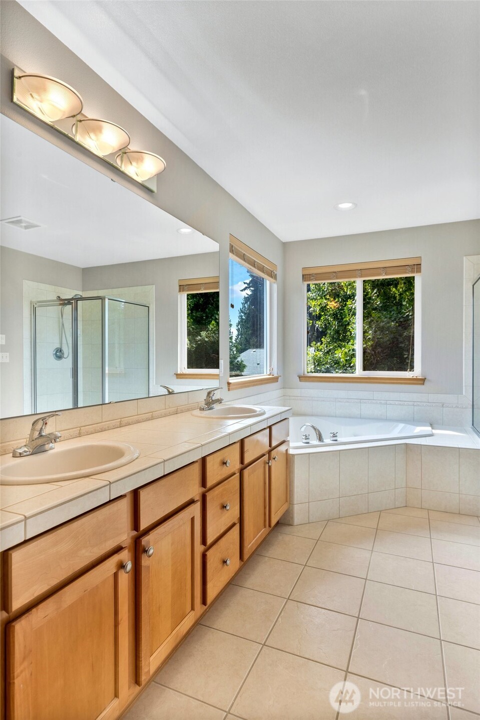 308 170th Place Property Photo 28